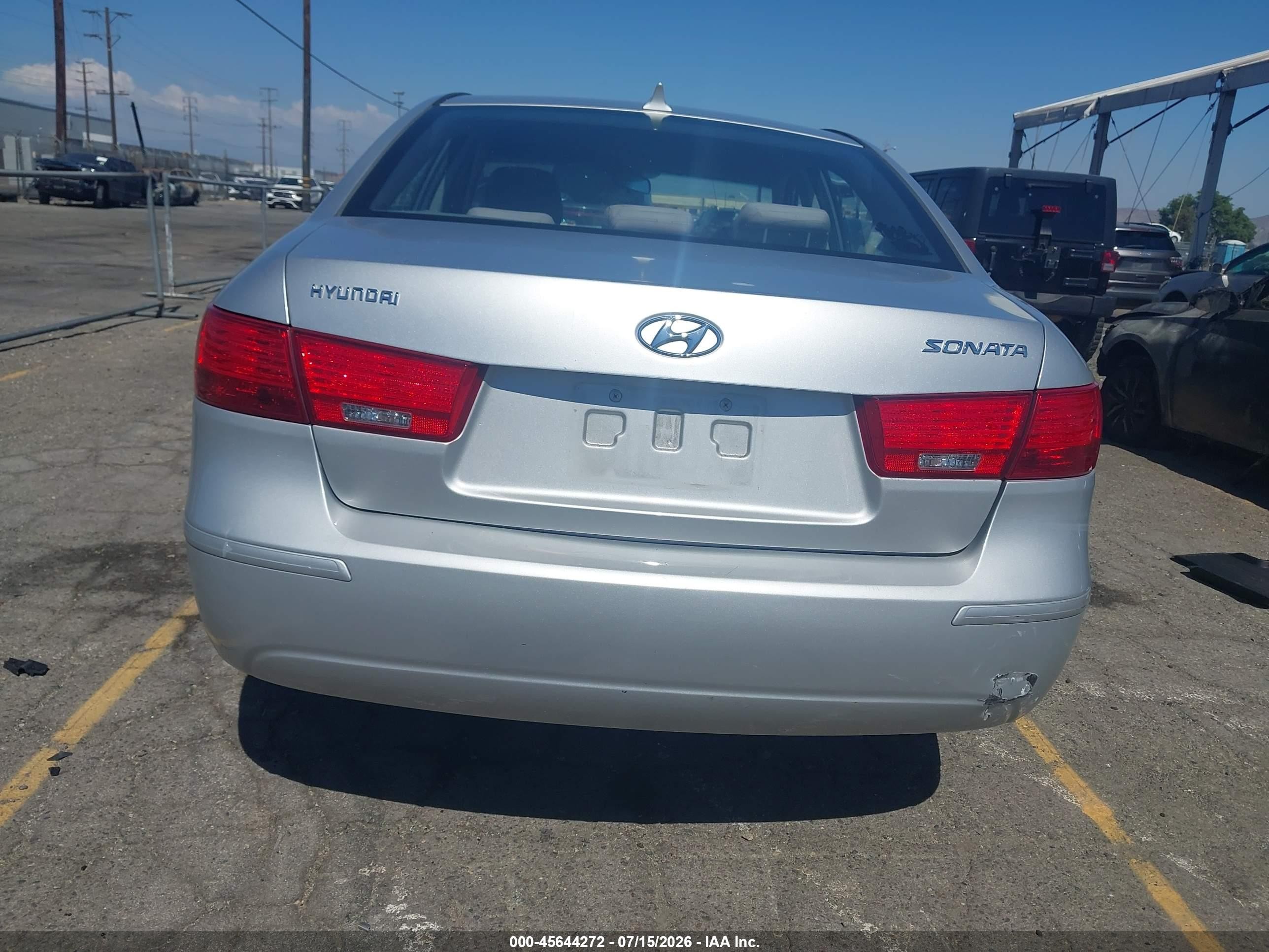 2009 Hyundai Sonata Gls Silver vin: 5NPET46C79H470726