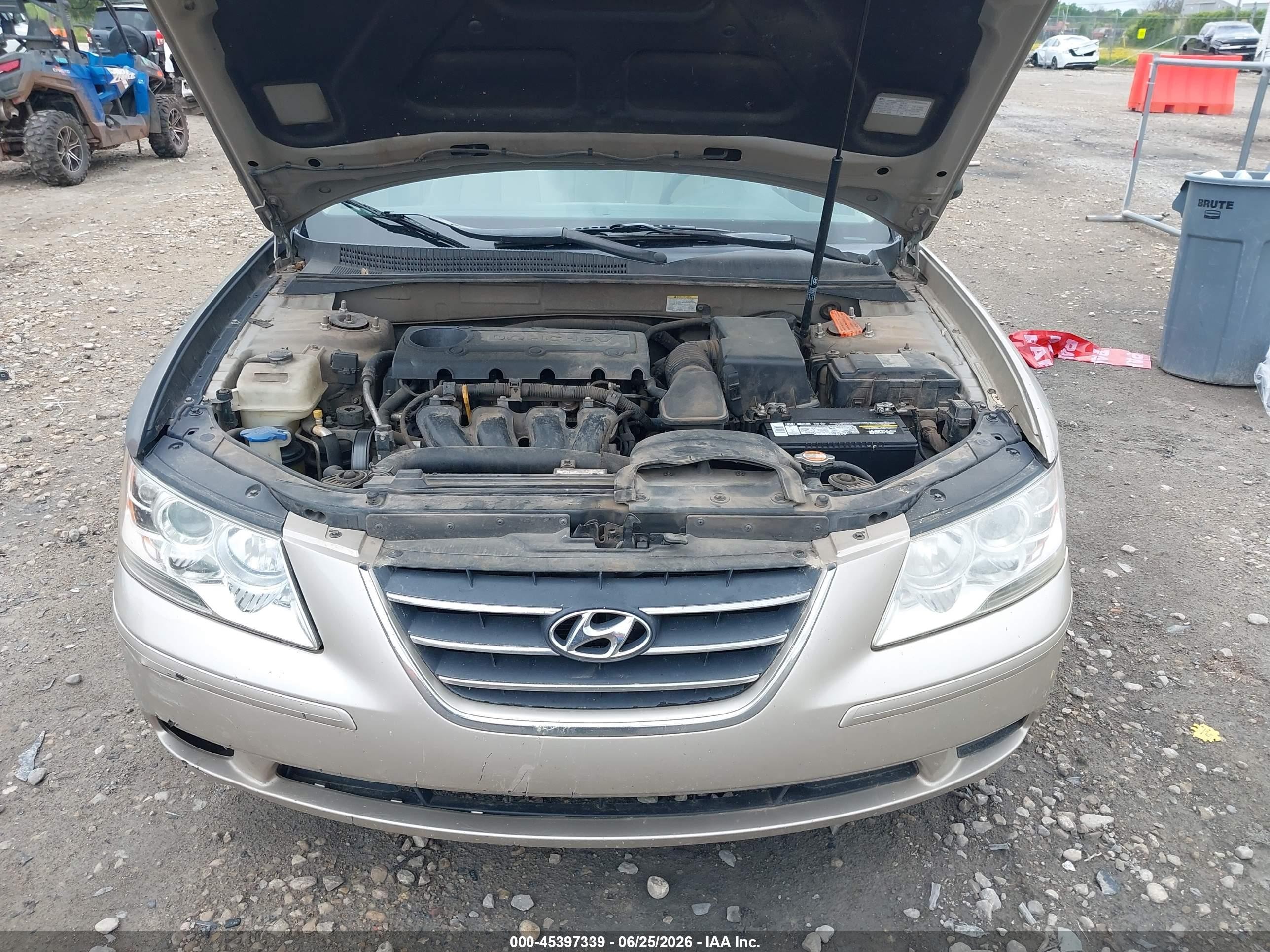 2009 Hyundai Sonata Gls Gold vin: 5NPET46C79H477269