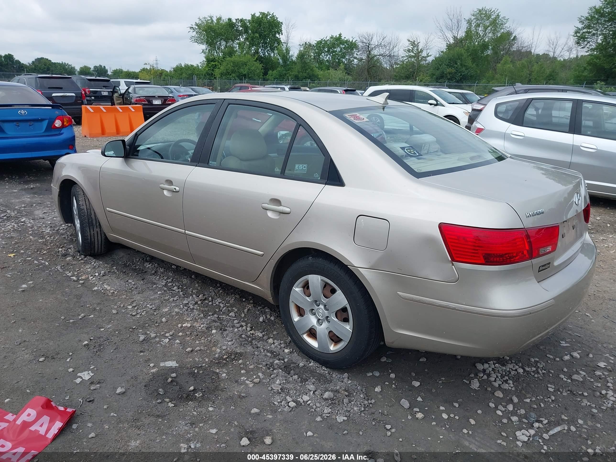 2009 Hyundai Sonata Gls Gold vin: 5NPET46C79H477269