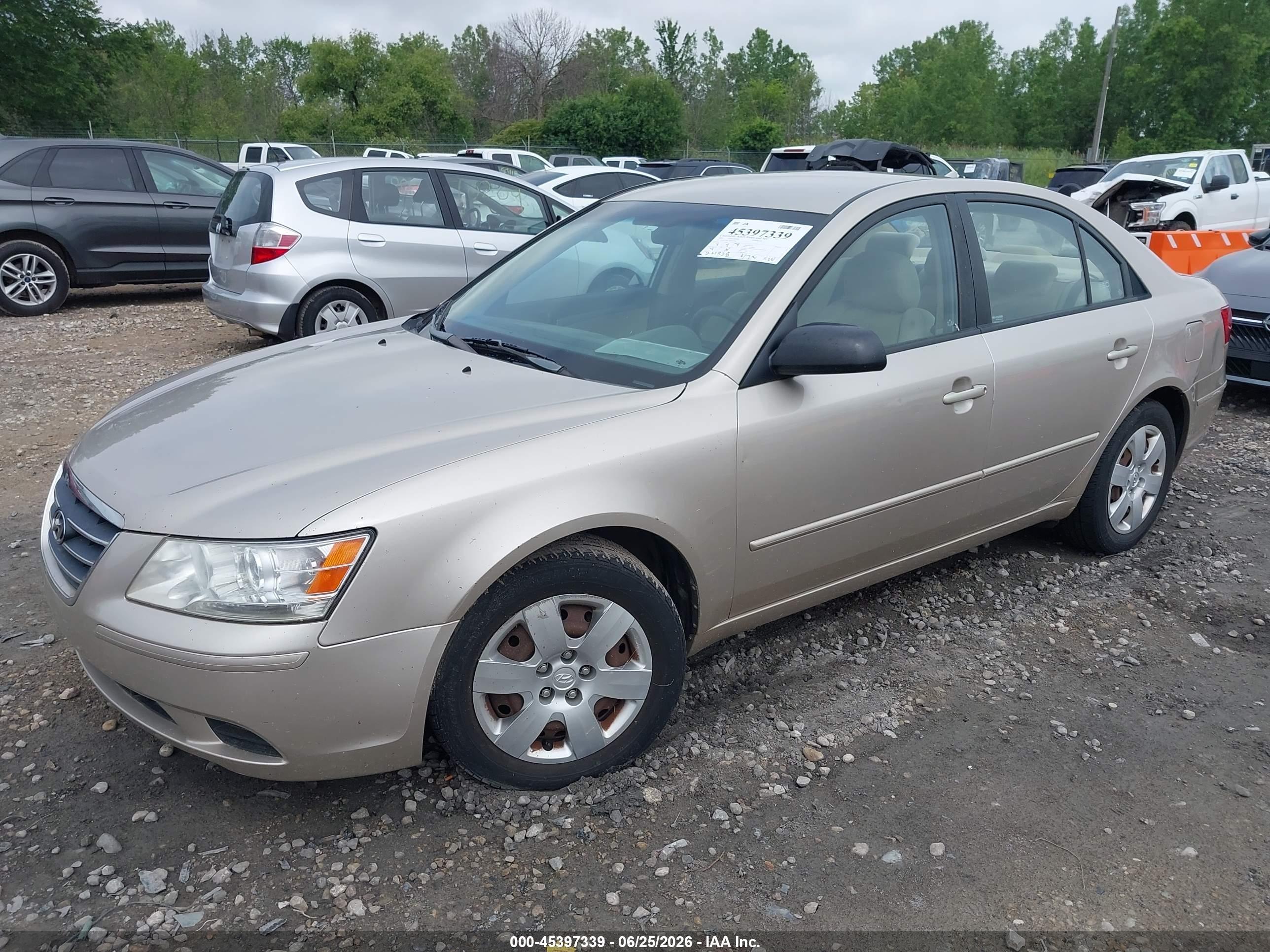 2009 Hyundai Sonata Gls Gold vin: 5NPET46C79H477269