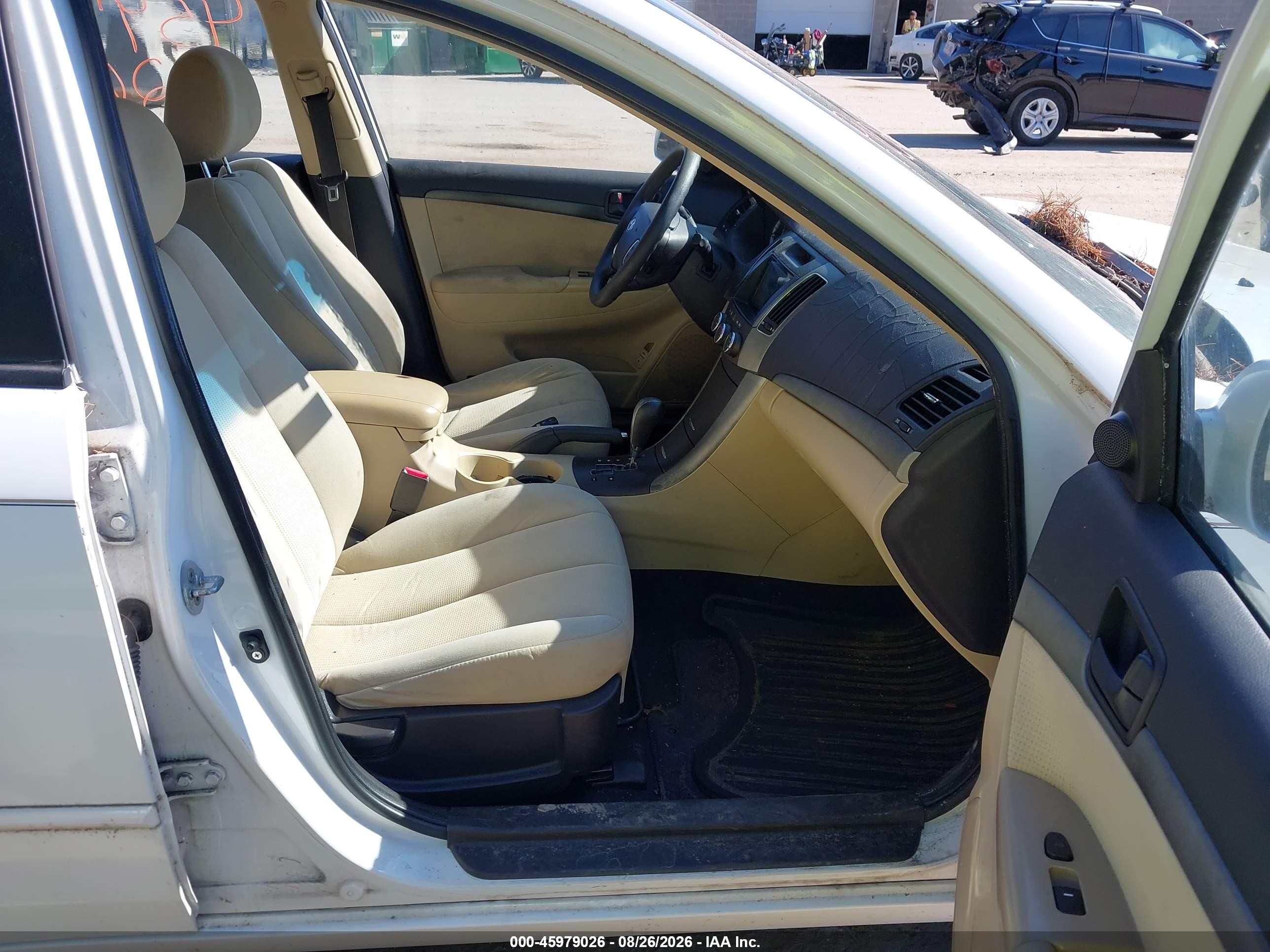 2009 Hyundai Sonata Gls White vin: 5NPET46C79H508665
