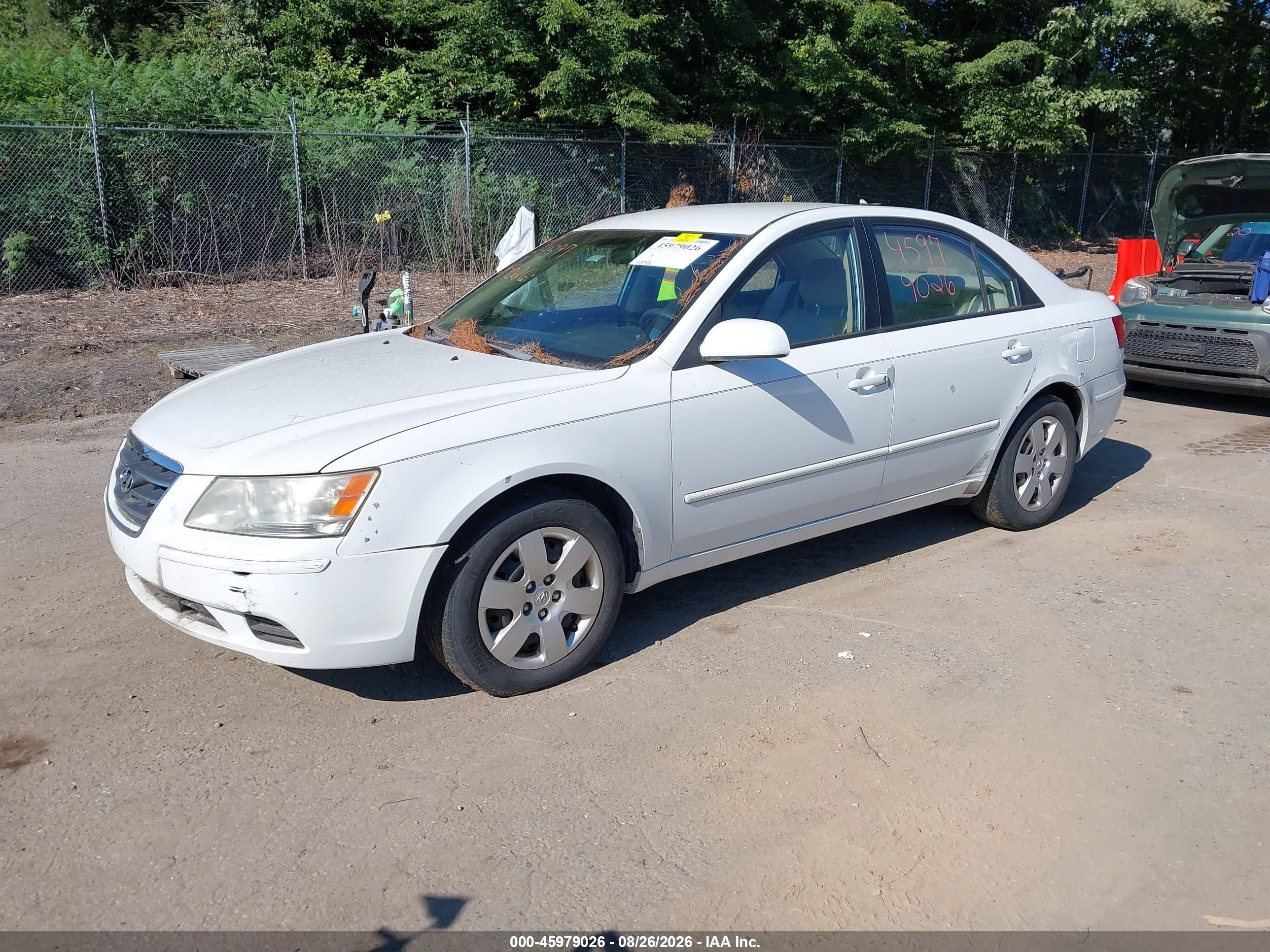 2009 Hyundai Sonata Gls White vin: 5NPET46C79H508665