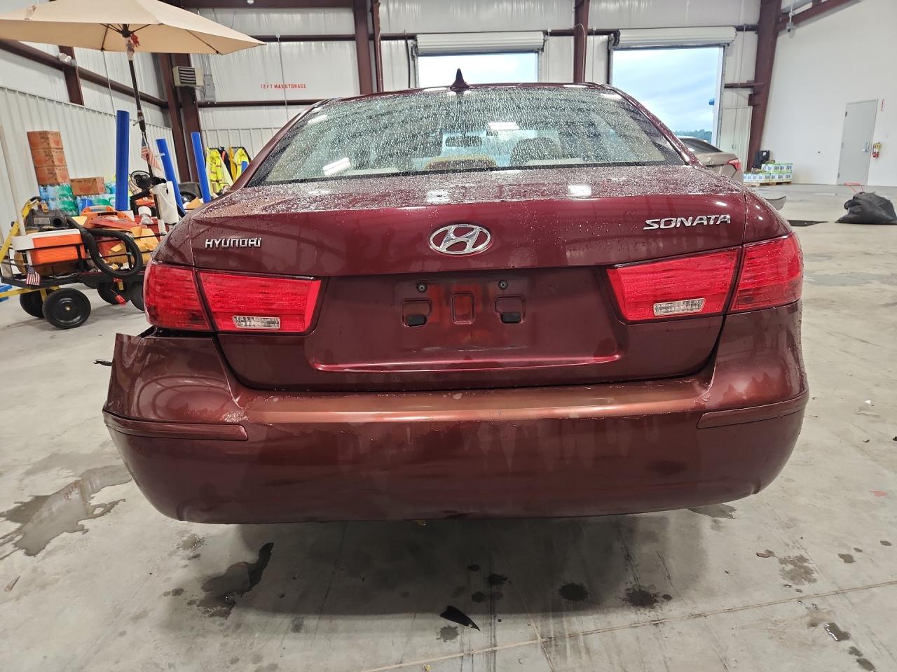 2009 Hyundai Sonata Gls Burgundy vin: 5NPET46C79H509508
