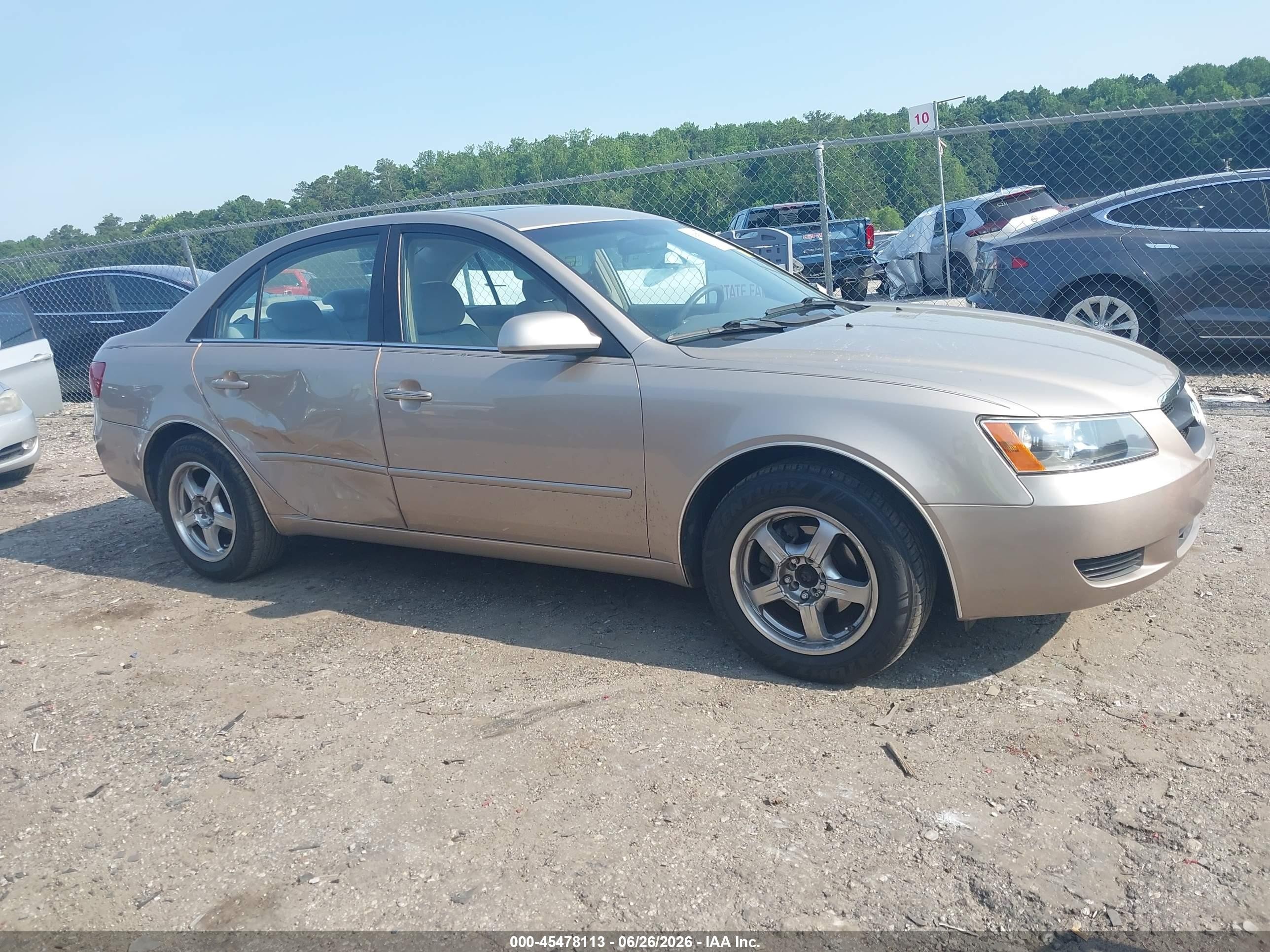 2008 Hyundai Sonata Gls Gold vin: 5NPET46C88H382041
