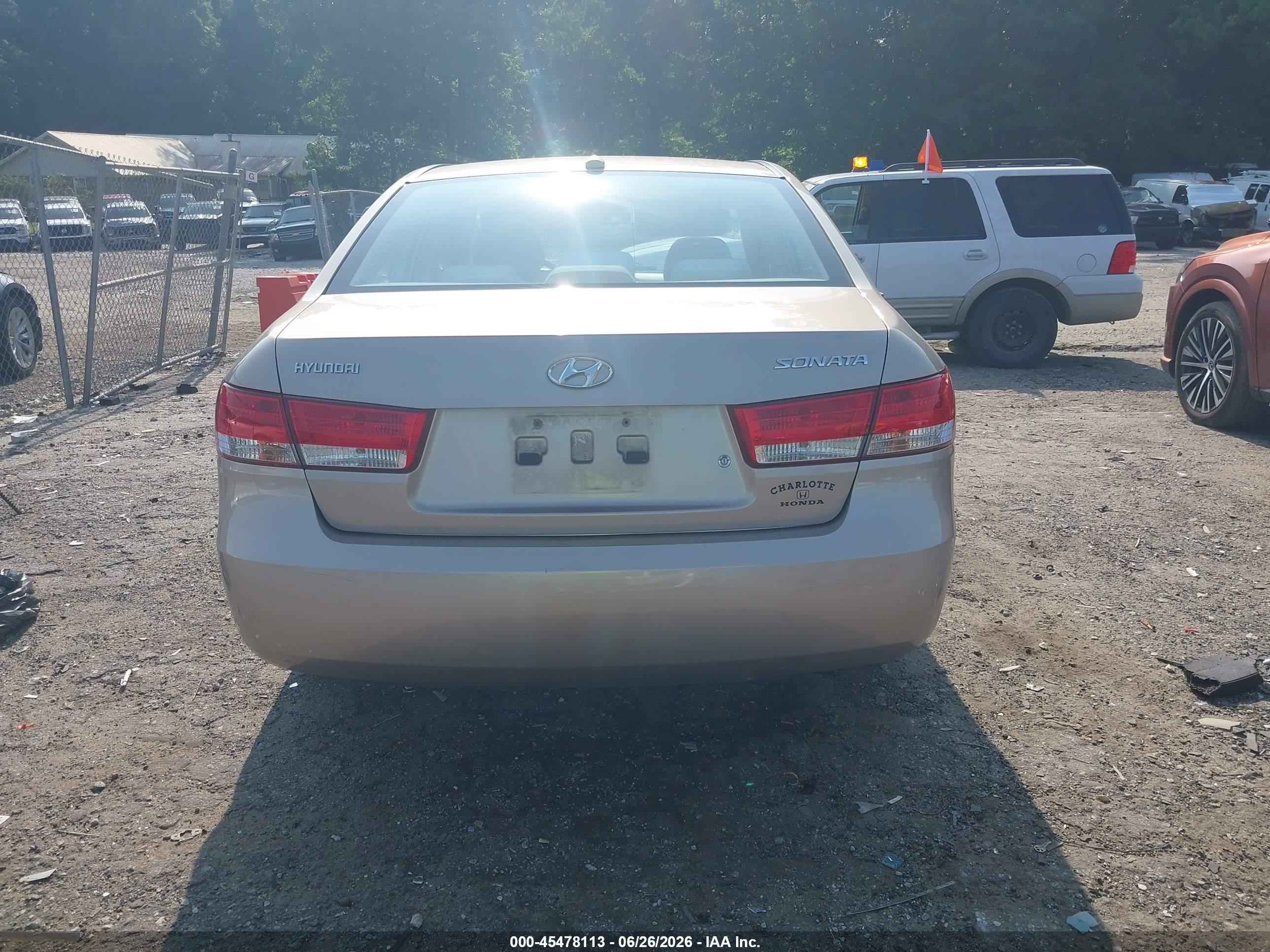2008 Hyundai Sonata Gls Gold vin: 5NPET46C88H382041