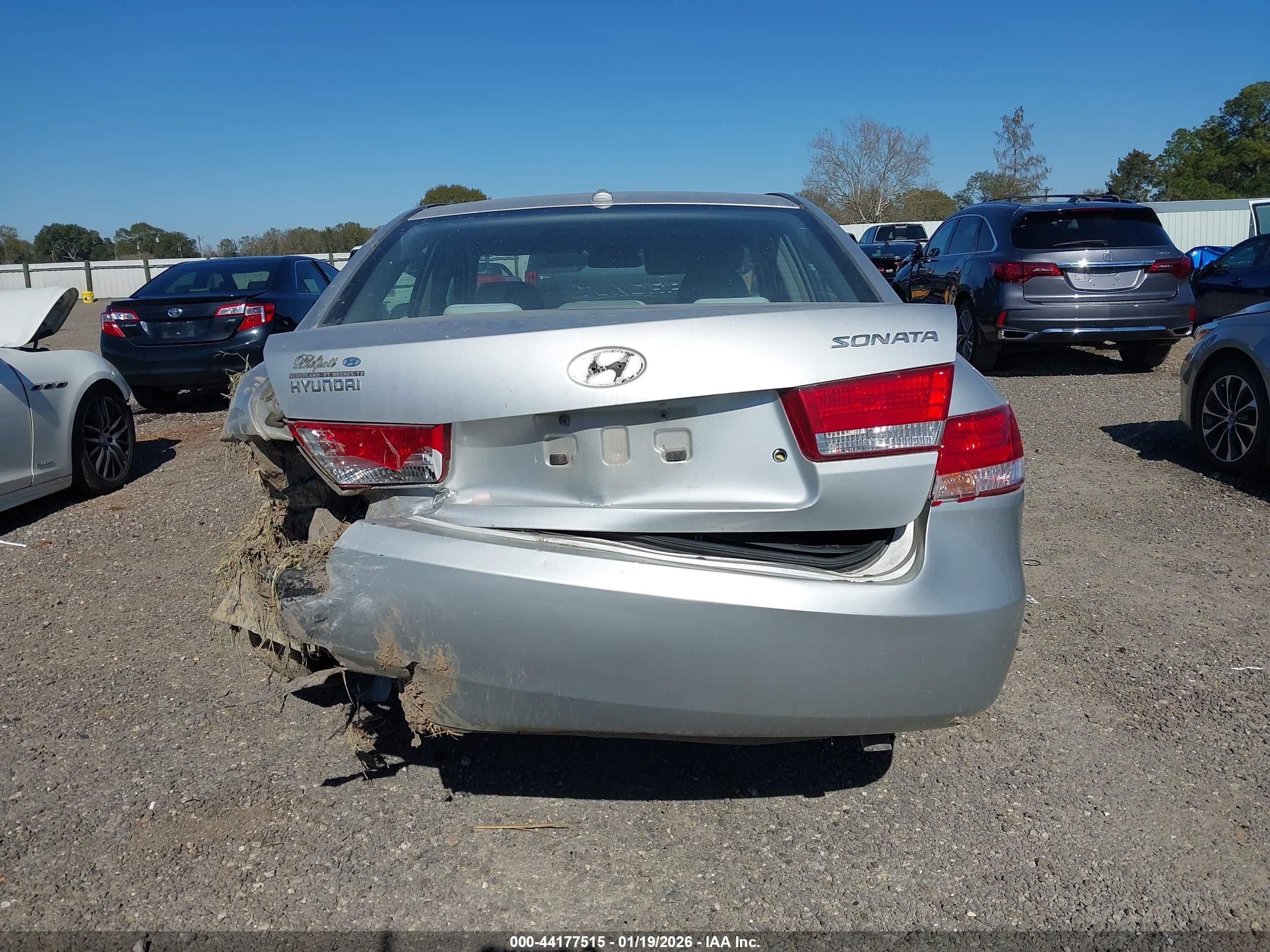 2008 Hyundai Sonata Gls Серебряный vin: 5NPET46C88H402014