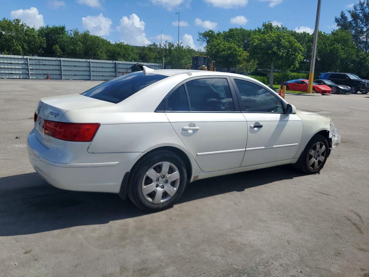 2009 Hyundai Sonata Gls White vin: 5NPET46C89H515009
