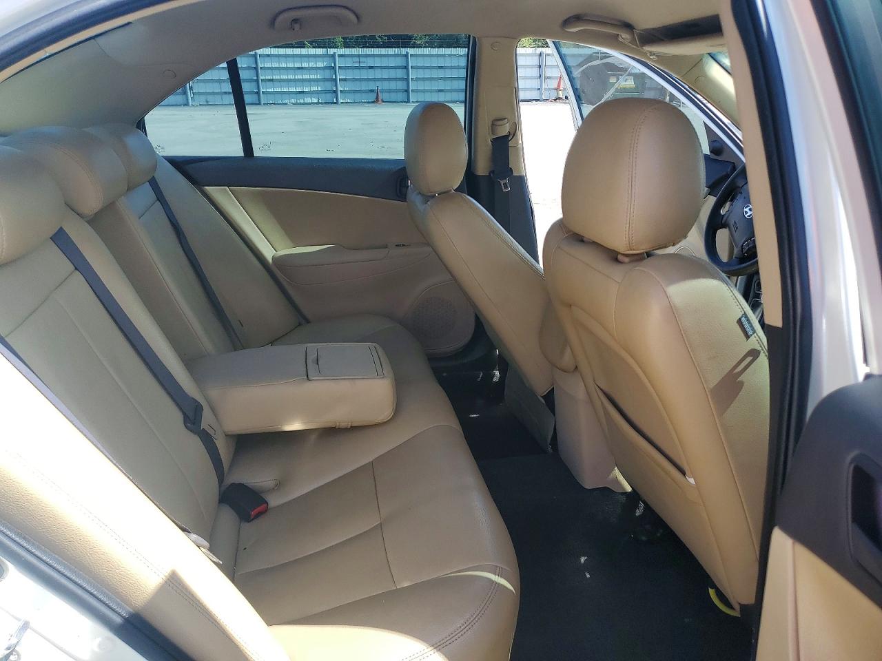 2009 Hyundai Sonata Gls White vin: 5NPET46C89H515009