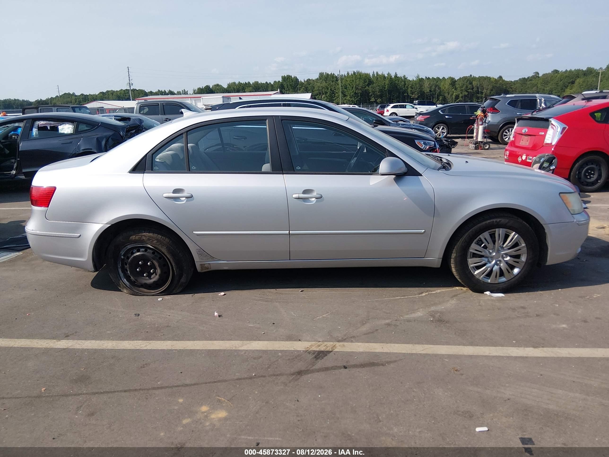 2009 Hyundai Sonata Gls White vin: 5NPET46C89H541576