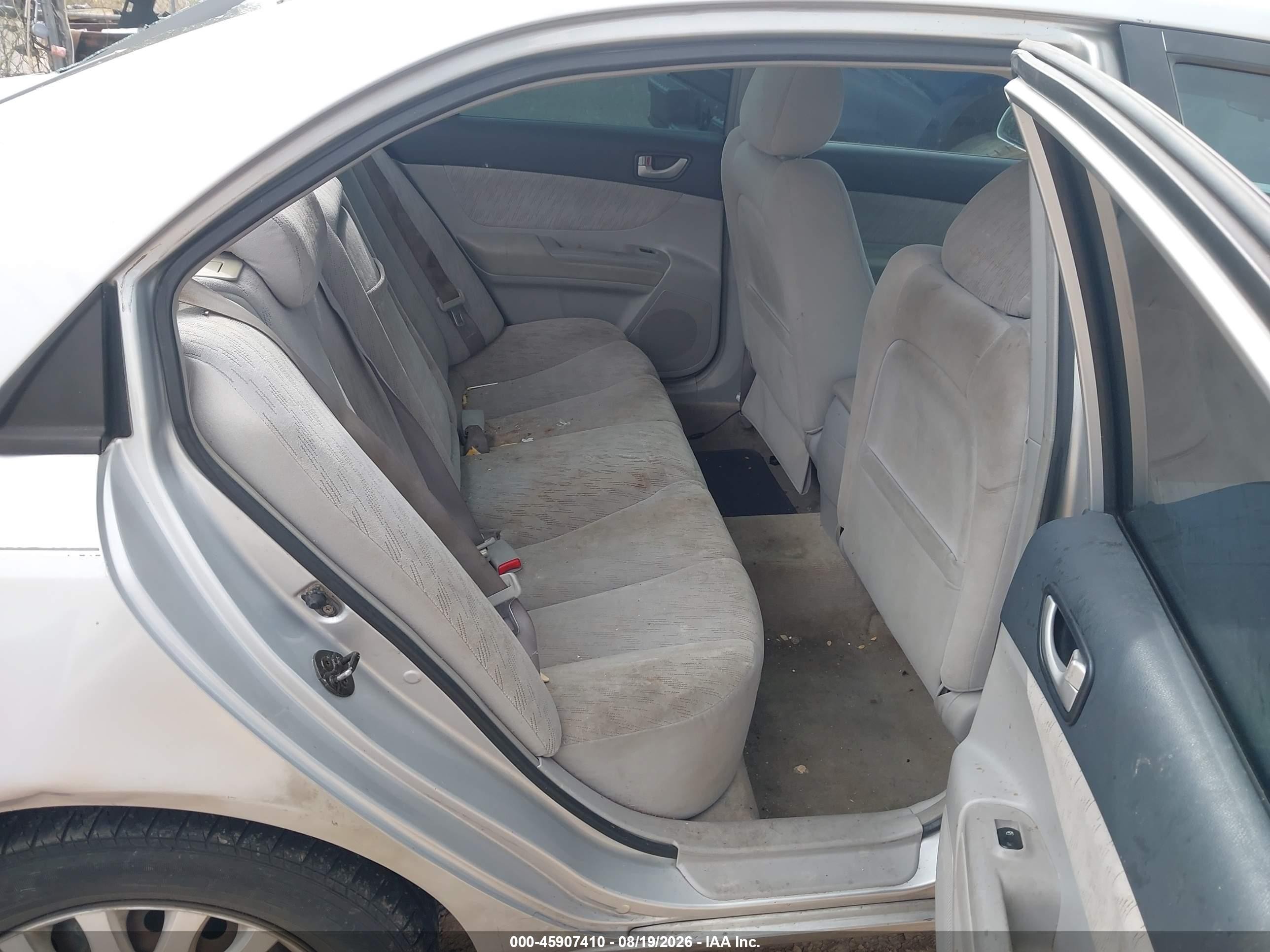 2006 Hyundai Sonata Gl Silver vin: 5NPET46C96H123765