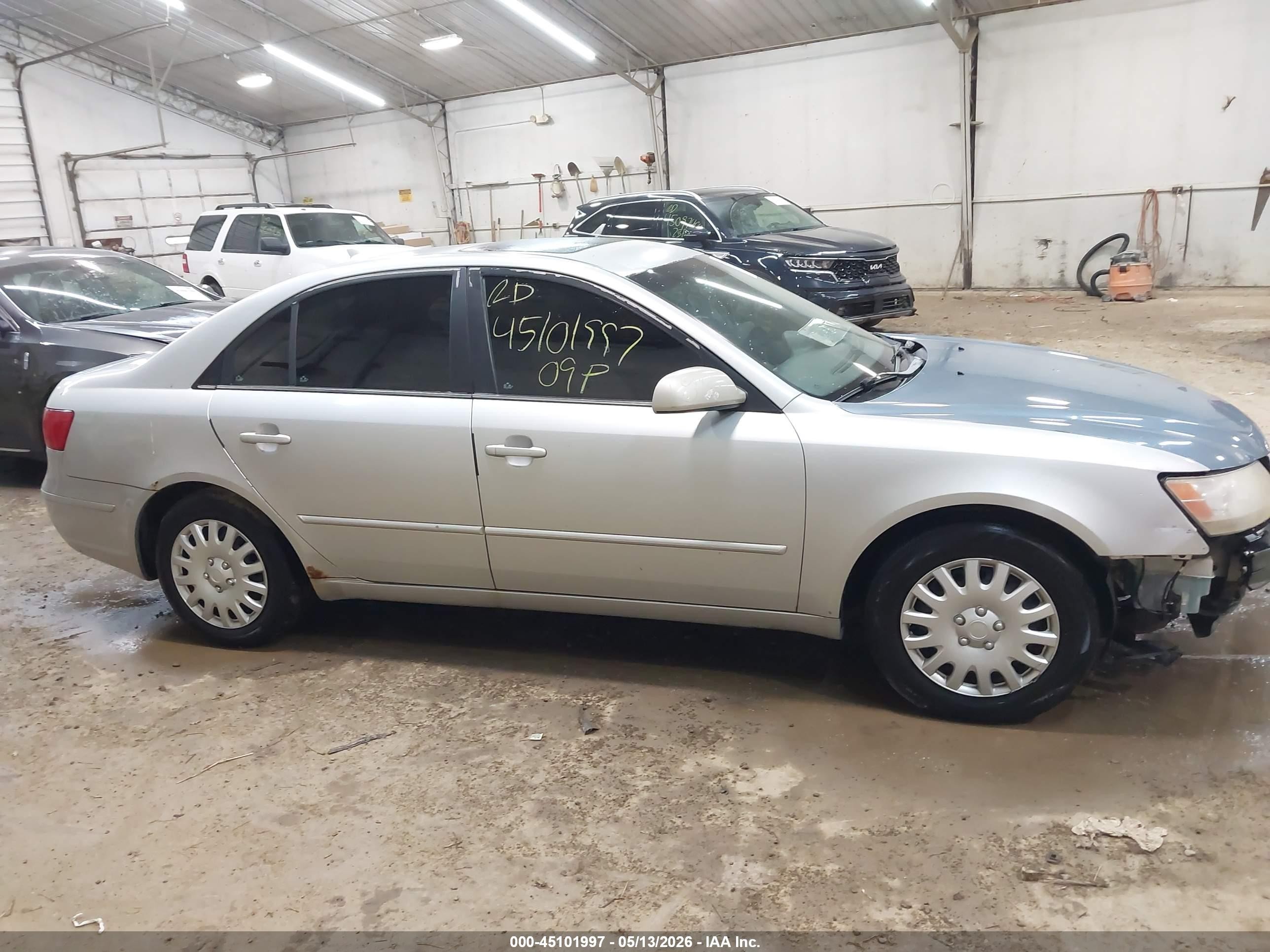 2009 Hyundai Sonata Gls Silver vin: 5NPET46C99H460702