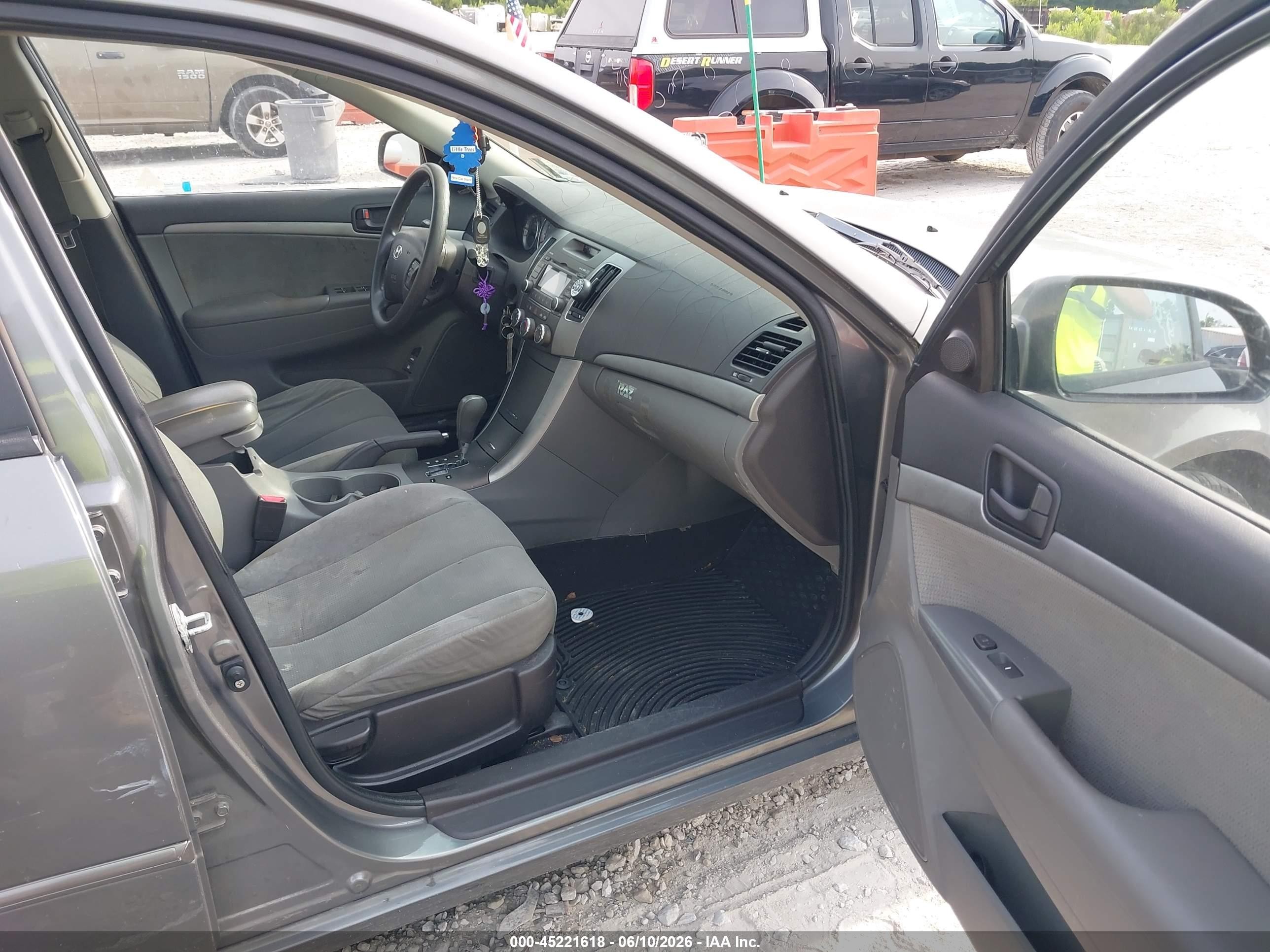 2009 Hyundai Sonata Gls Серый vin: 5NPET46C99H467102