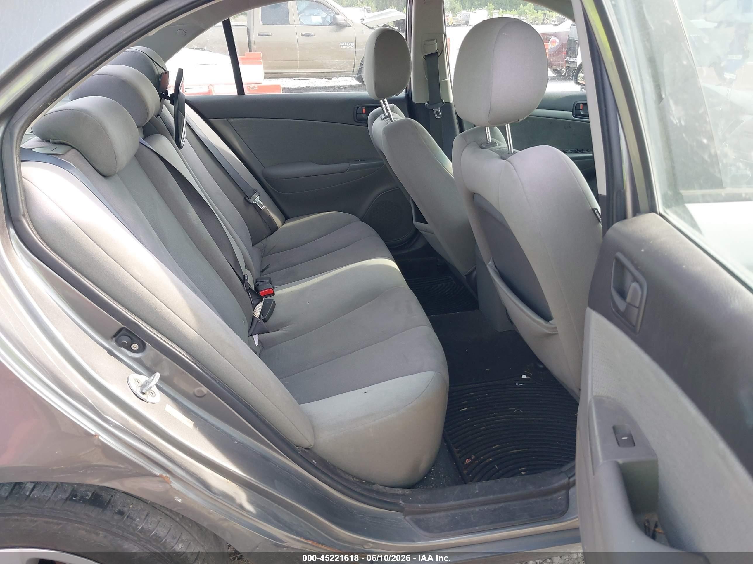 2009 Hyundai Sonata Gls Серый vin: 5NPET46C99H467102