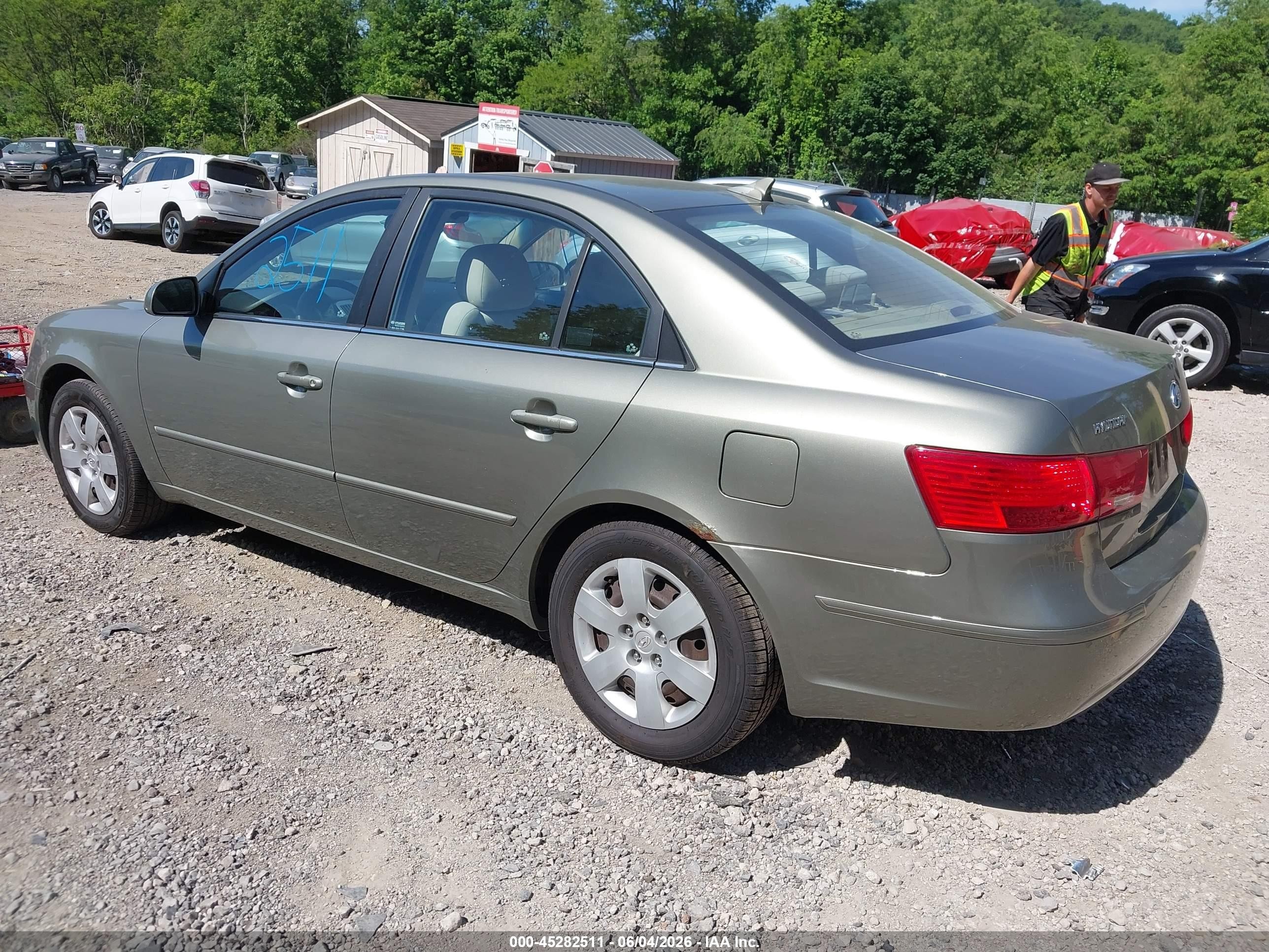 2009 Hyundai Sonata Gls Золотой vin: 5NPET46C99H480240