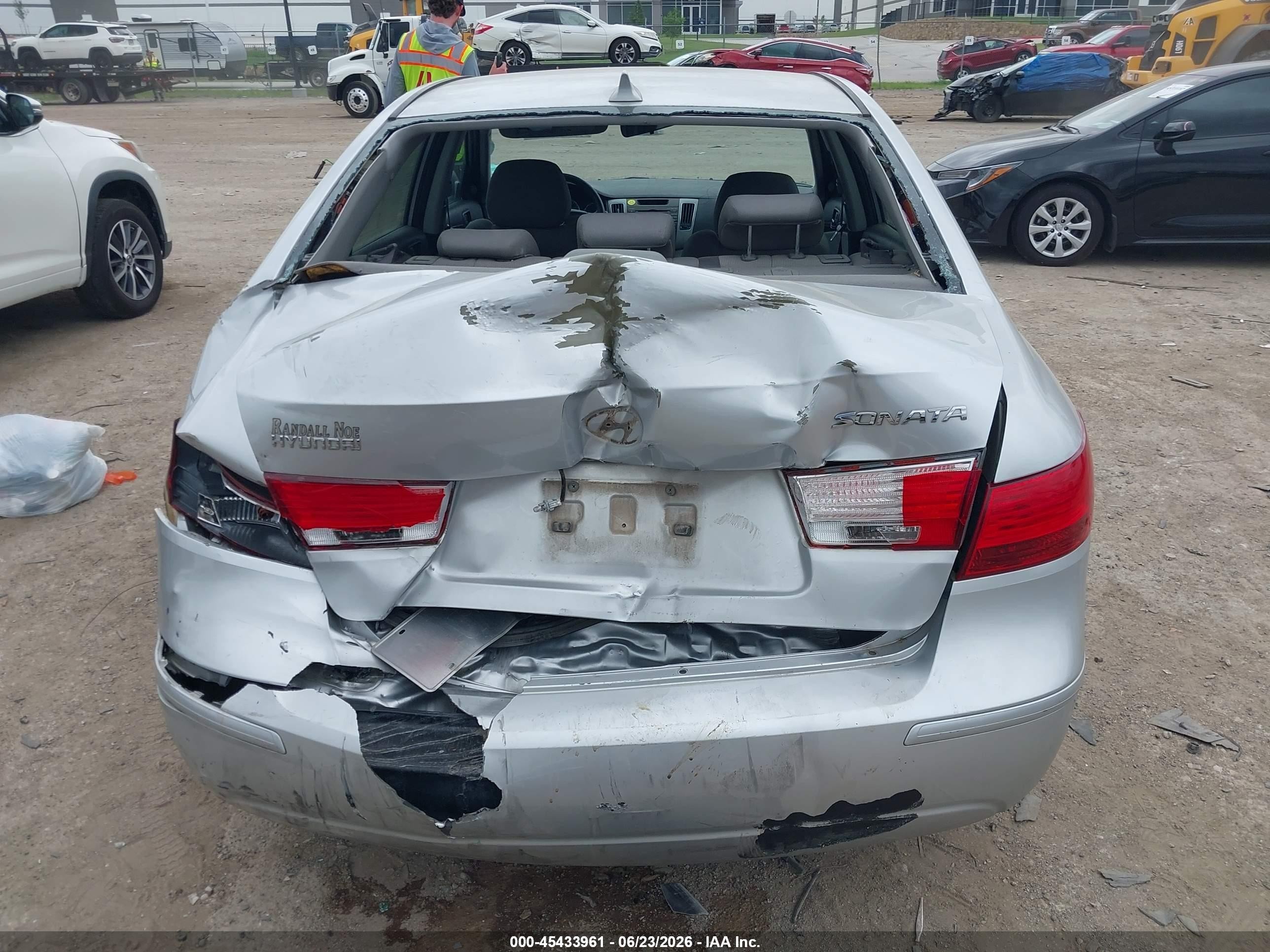 2009 Hyundai Sonata Gls Silver vin: 5NPET46CX9H433640