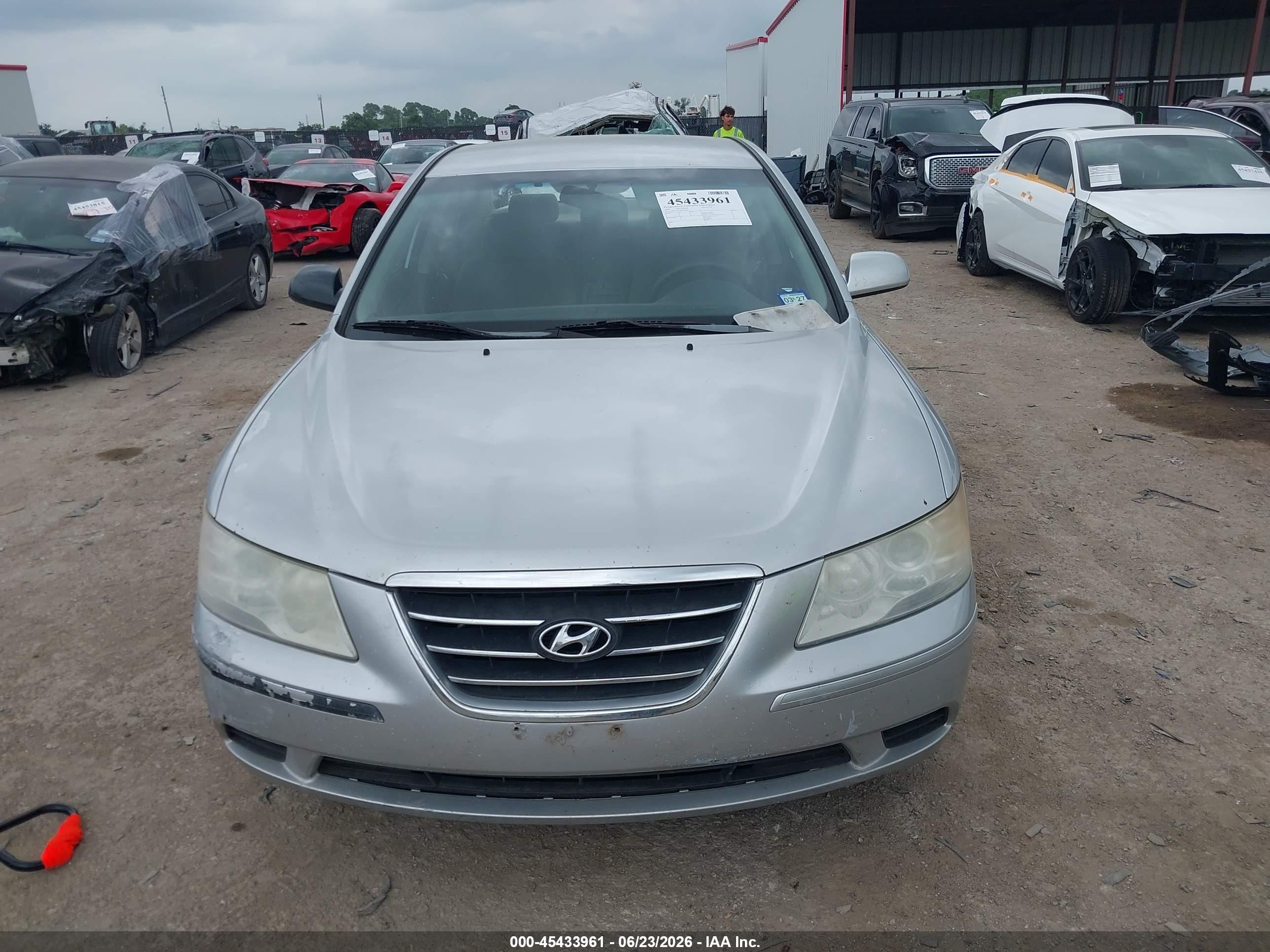 2009 Hyundai Sonata Gls Silver vin: 5NPET46CX9H433640