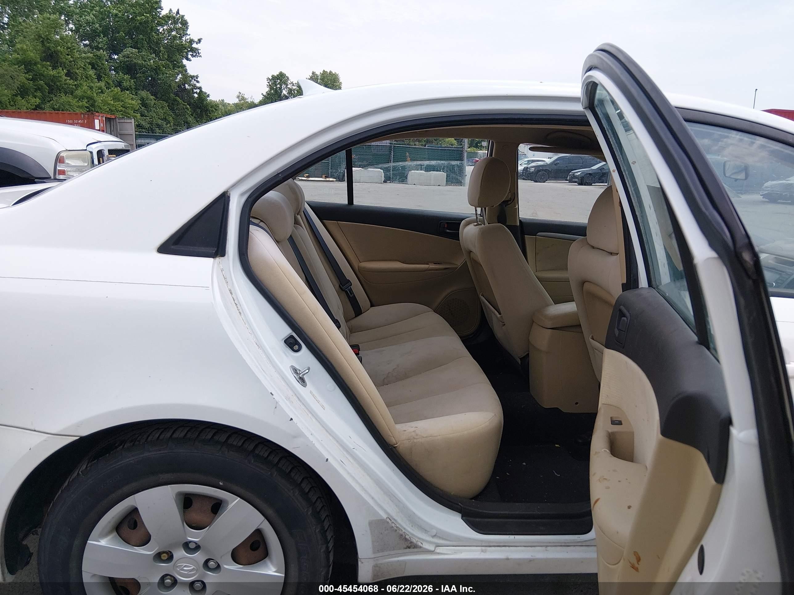2009 Hyundai Sonata Gls White vin: 5NPET46CX9H459199