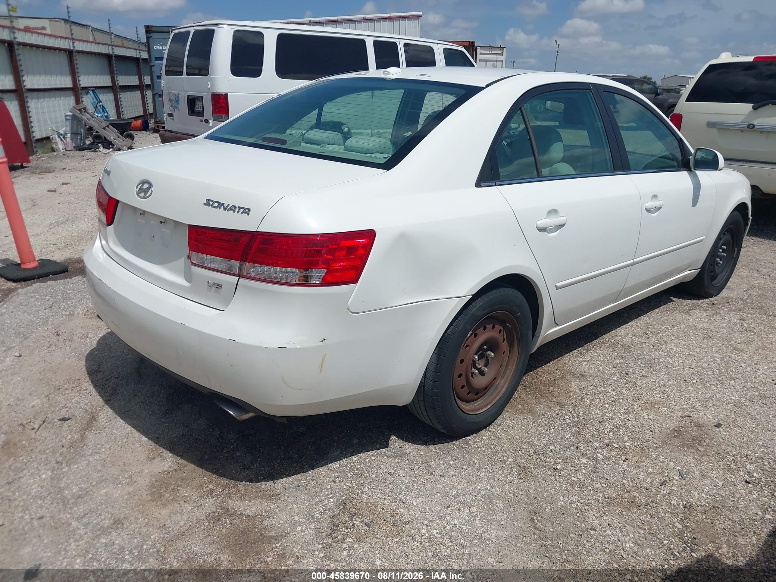 2008 Hyundai Sonata Gls V6 White vin: 5NPET46F18H327229