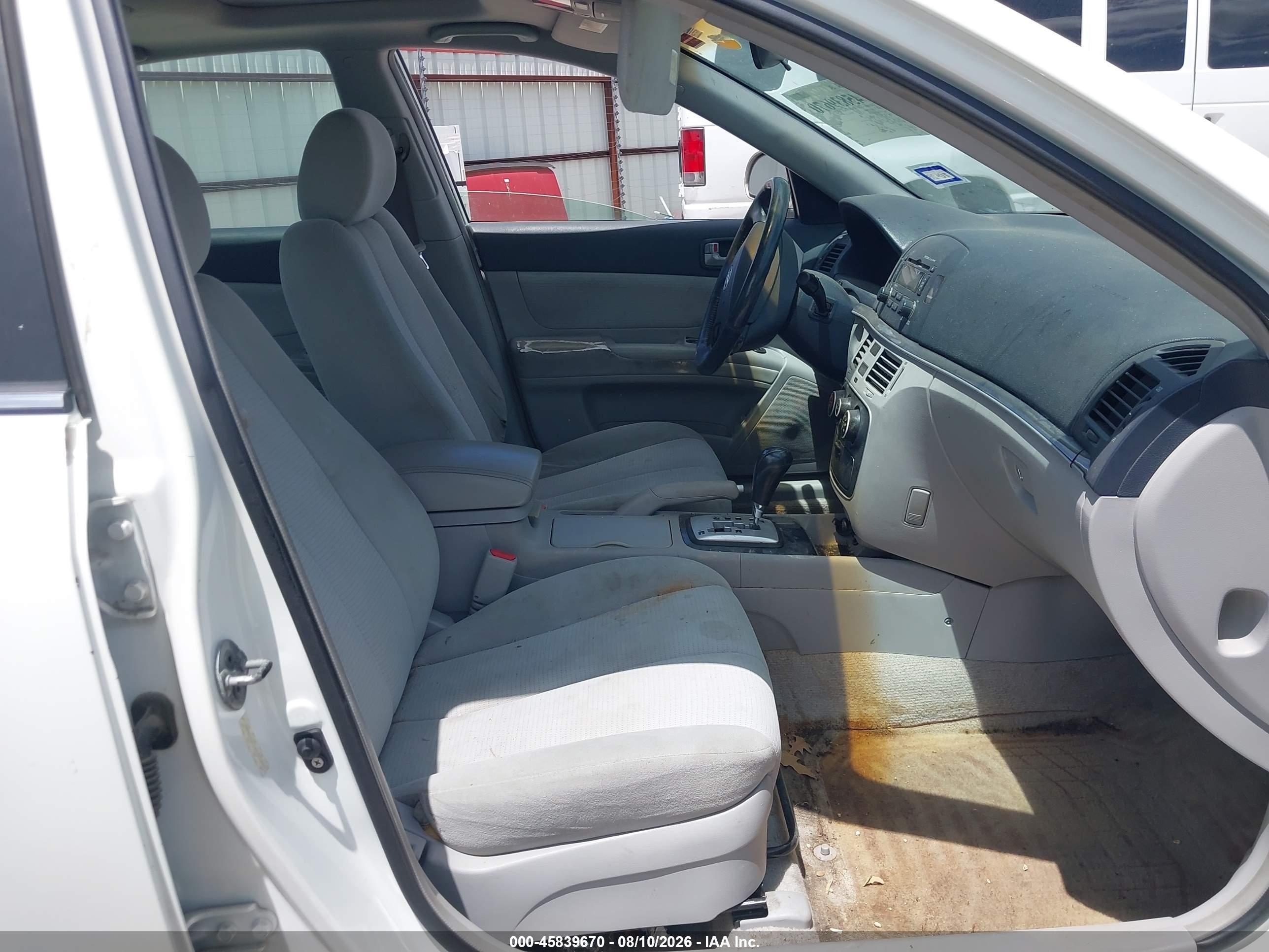 2008 Hyundai Sonata Gls V6 White vin: 5NPET46F18H327229