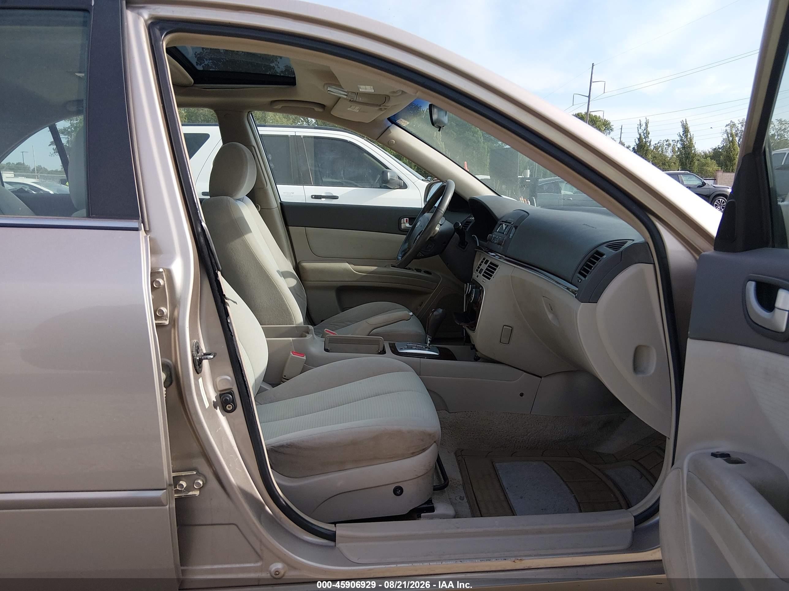 2008 Hyundai Sonata Gls V6 Золотой vin: 5NPET46F28H316272