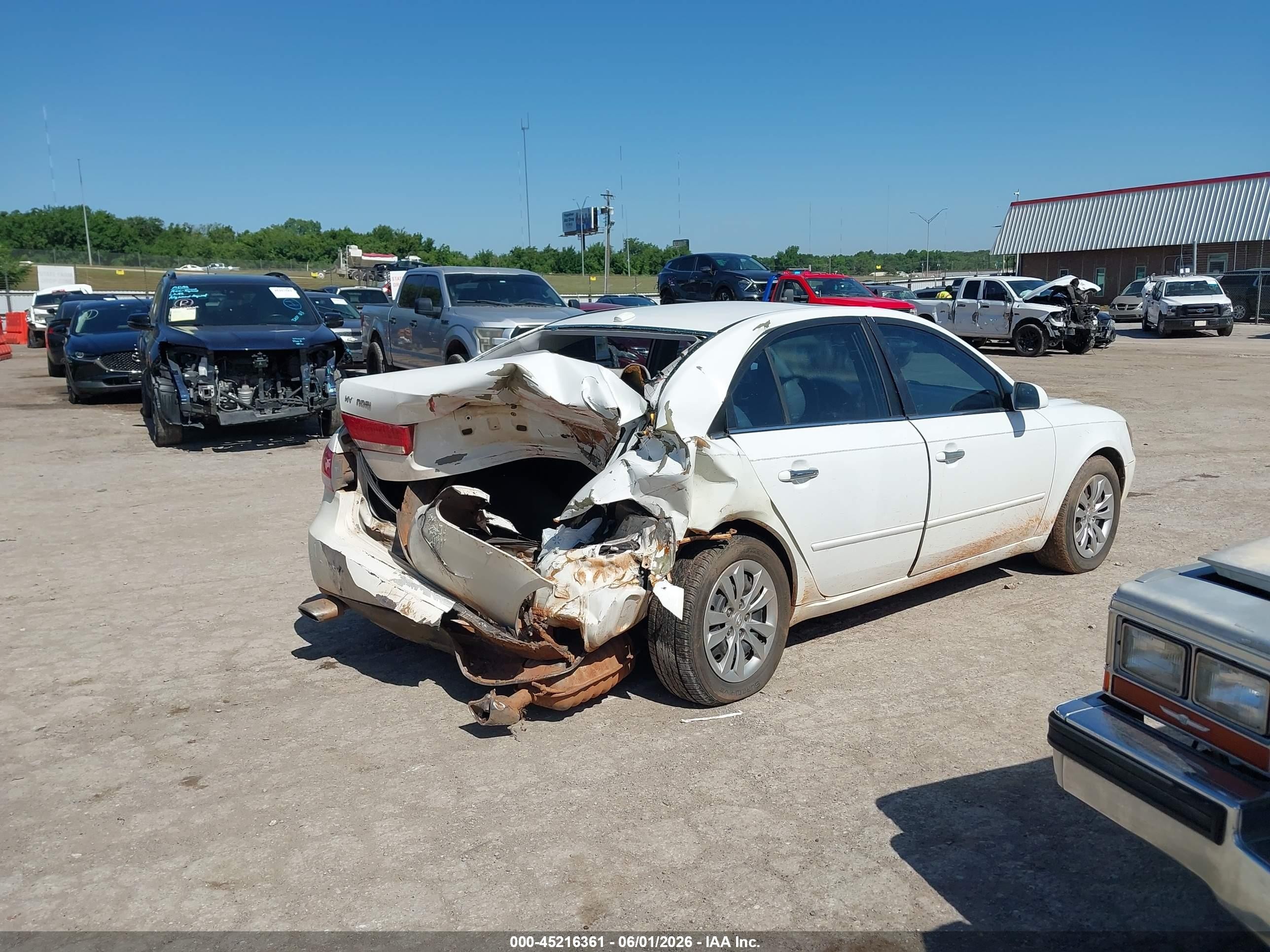 2008 Hyundai Sonata Gls V6 White vin: 5NPET46F28H318748