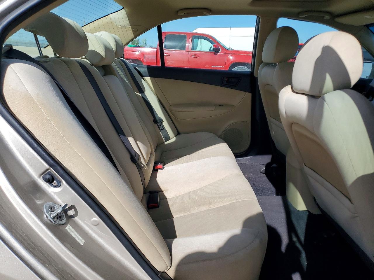 2009 Hyundai Sonata Gold vin: 5NPET46F59H419378