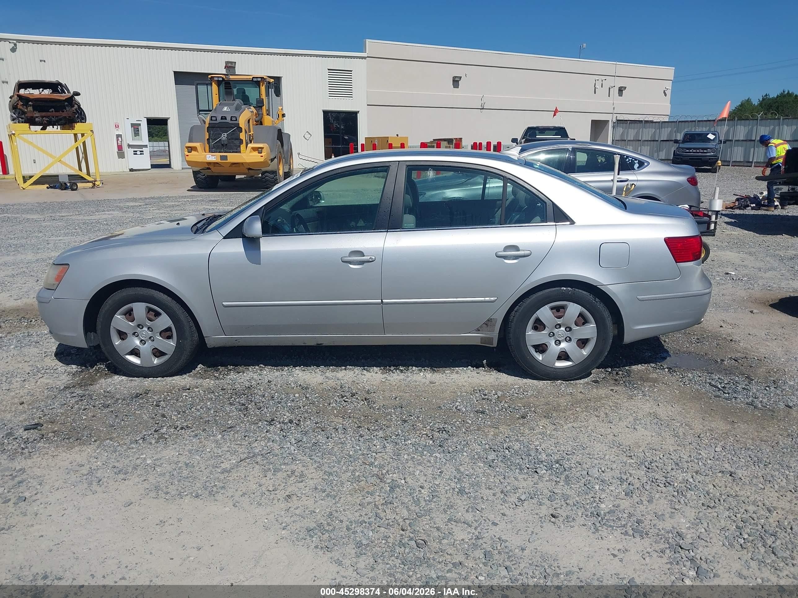 2009 Hyundai Sonata Gls V6 Silver vin: 5NPET46F89H411212