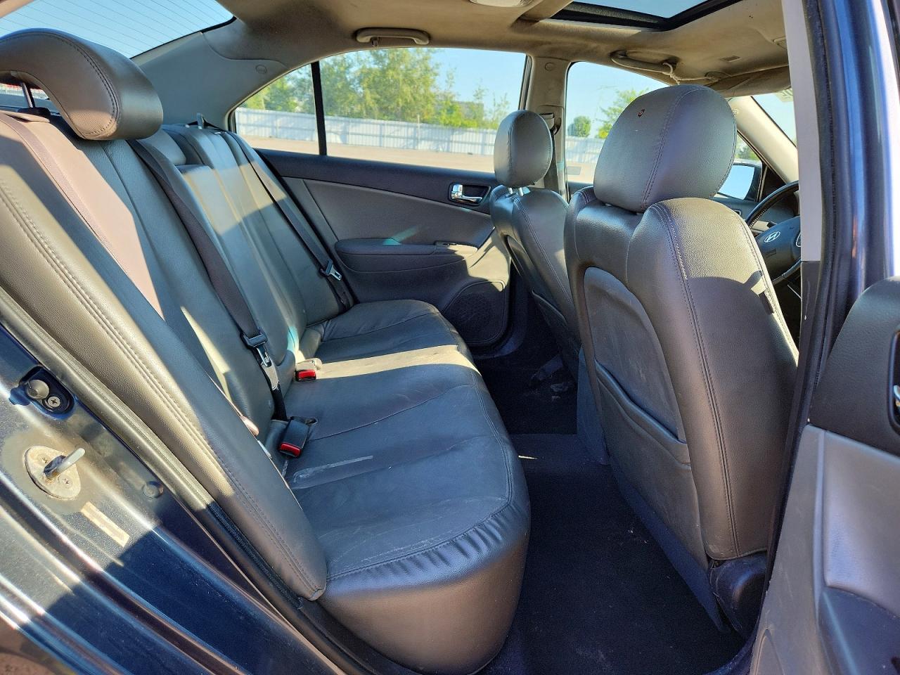 2009 Hyundai Sonata Blue vin: 5NPET46F89H514579