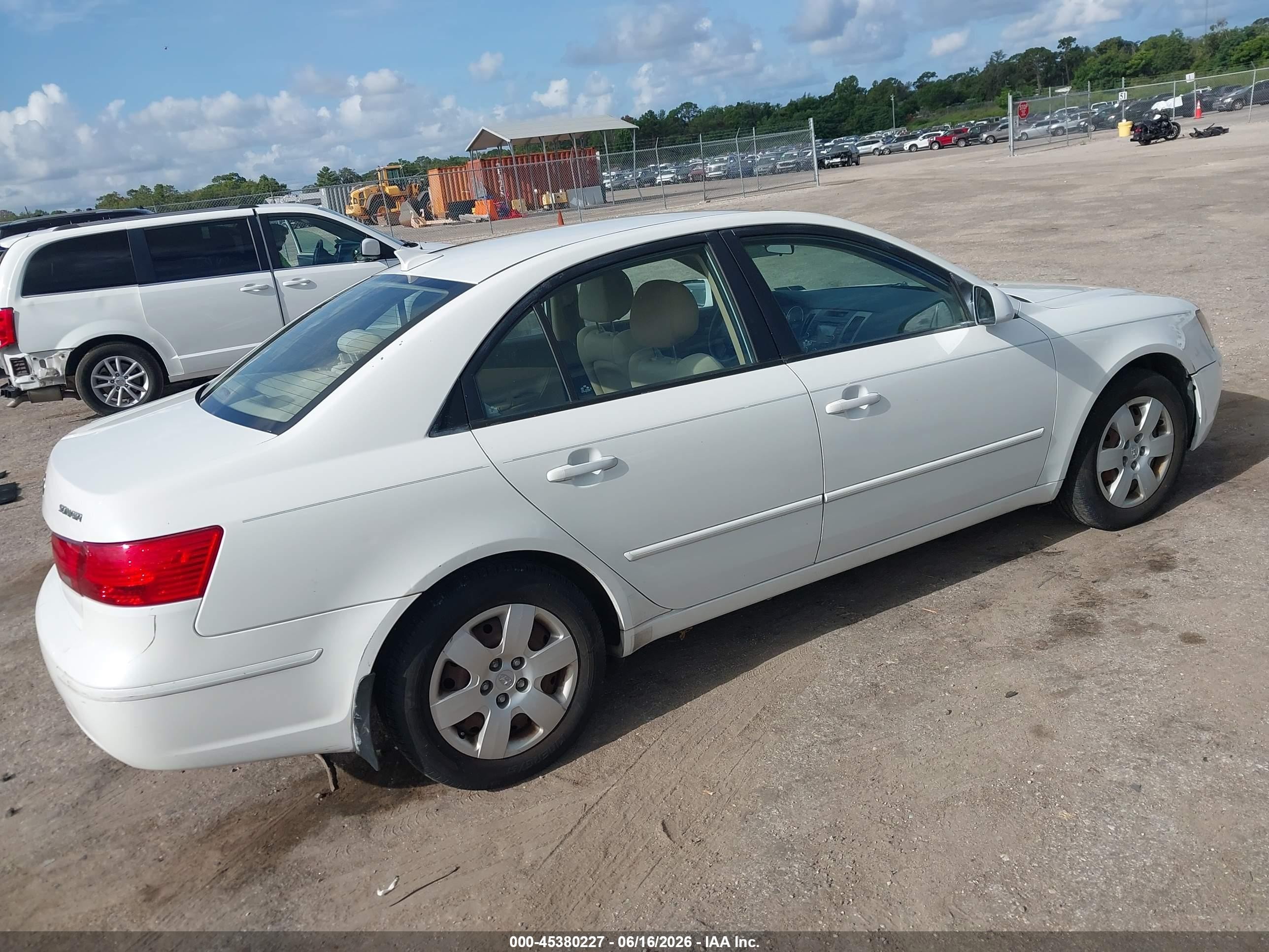 2010 Hyundai Sonata Gls White vin: 5NPET4AC0AH648925