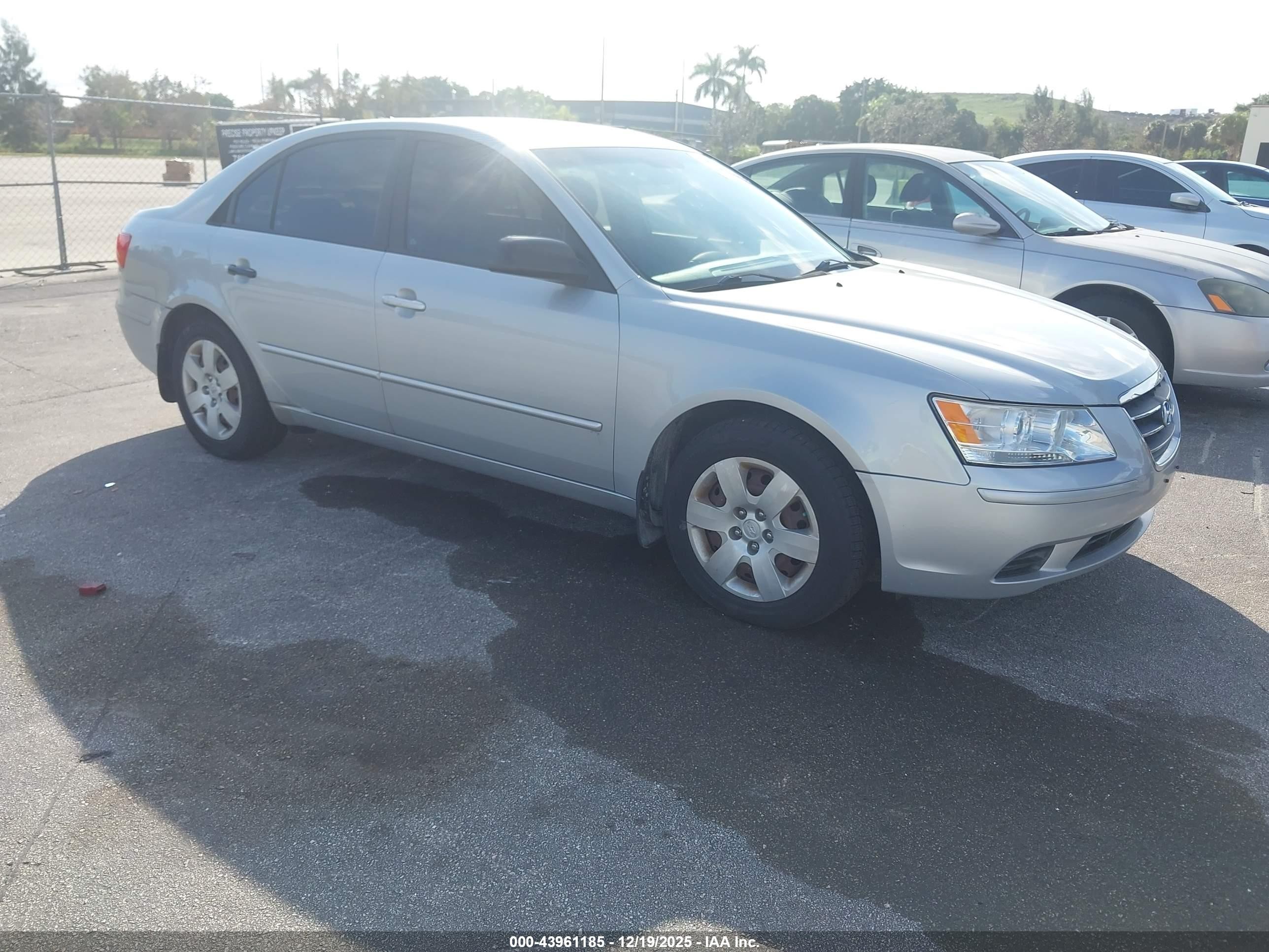 2010 Hyundai Sonata Gls Серебряный vin: 5NPET4AC0AH655602