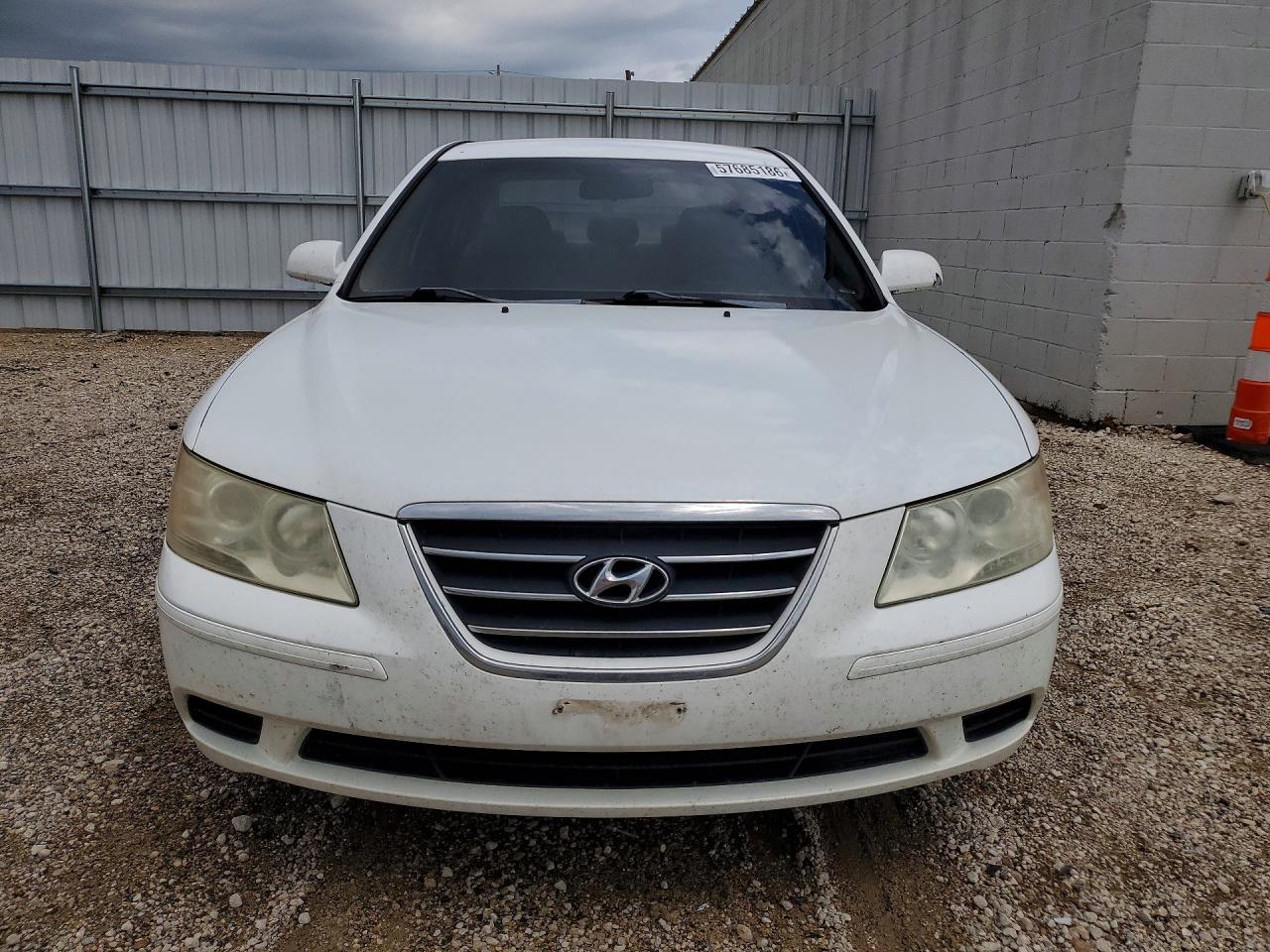 2010 Hyundai Sonata White vin: 5NPET4AC1AH595717