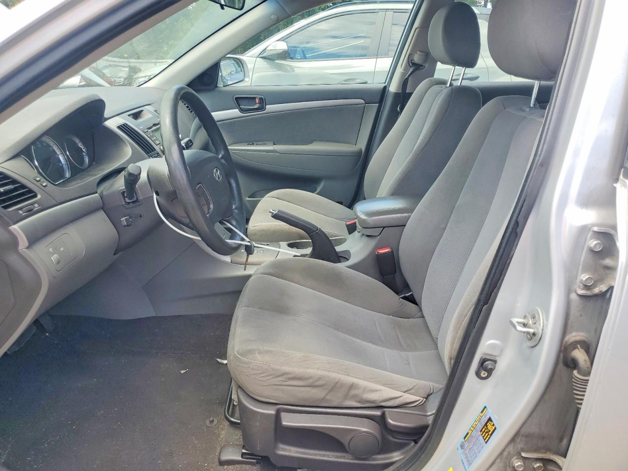 2010 Hyundai Sonata Silver vin: 5NPET4AC1AH616887