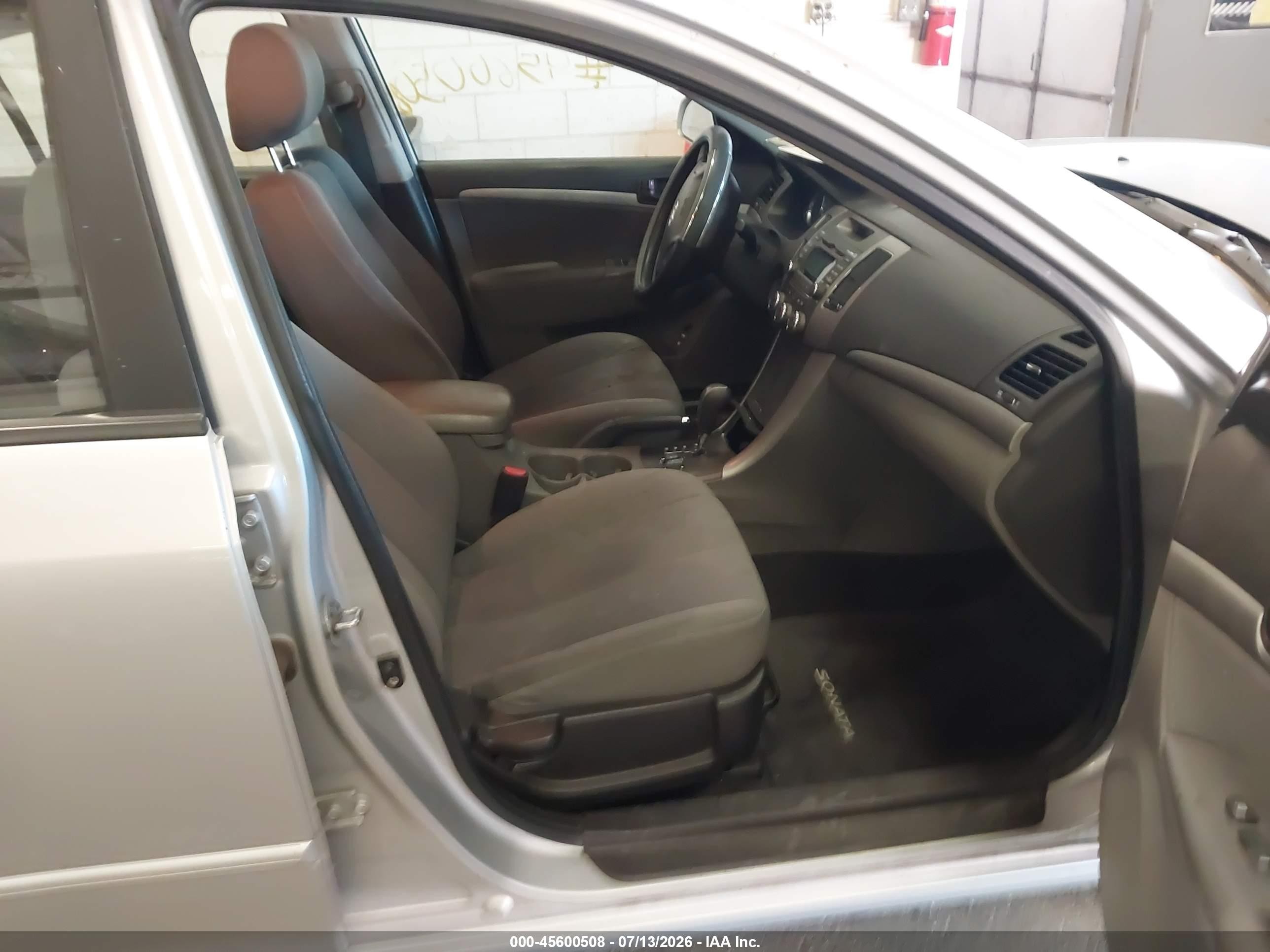 2010 Hyundai Sonata Gls Silver vin: 5NPET4AC2AH641488
