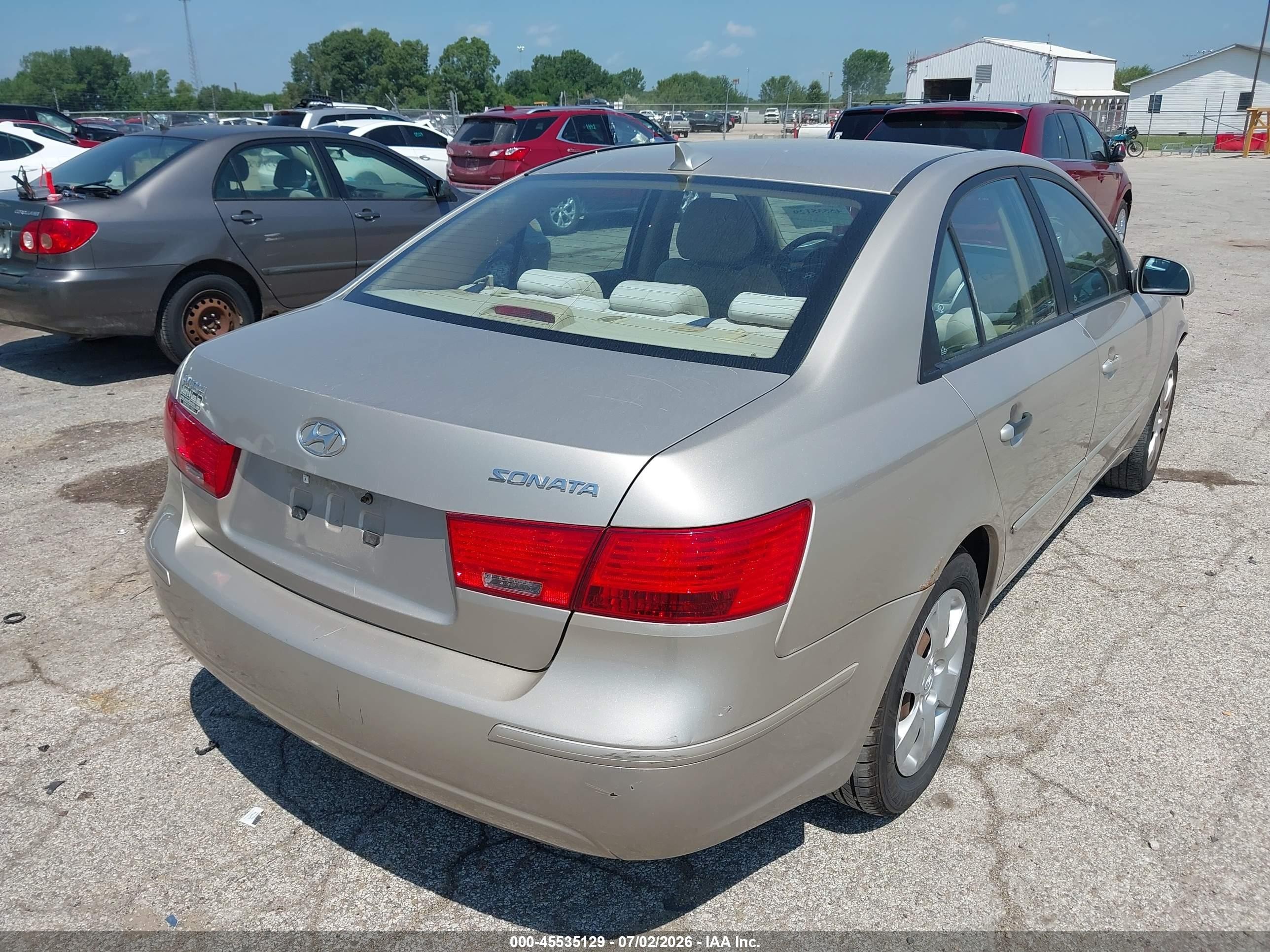 2010 Hyundai Sonata Gls Beige vin: 5NPET4AC9AH600503