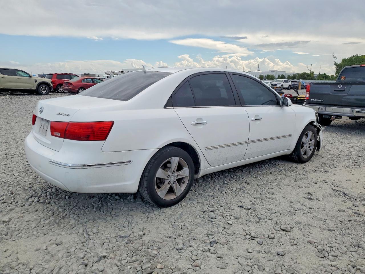 2009 Hyundai Sonata Limited White vin: 5NPEU46C29H430728