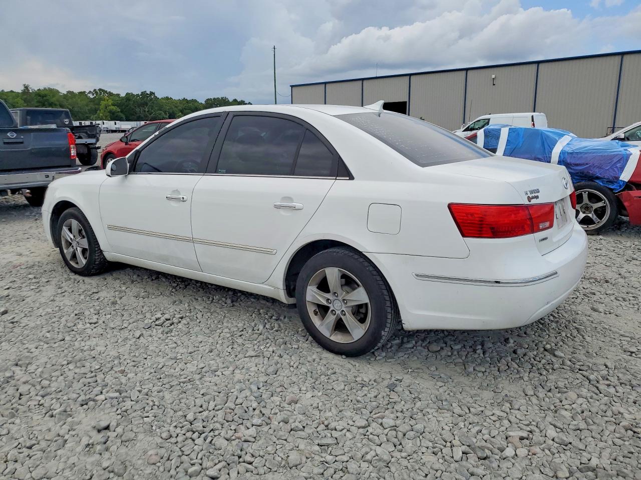 2009 Hyundai Sonata Limited White vin: 5NPEU46C29H430728