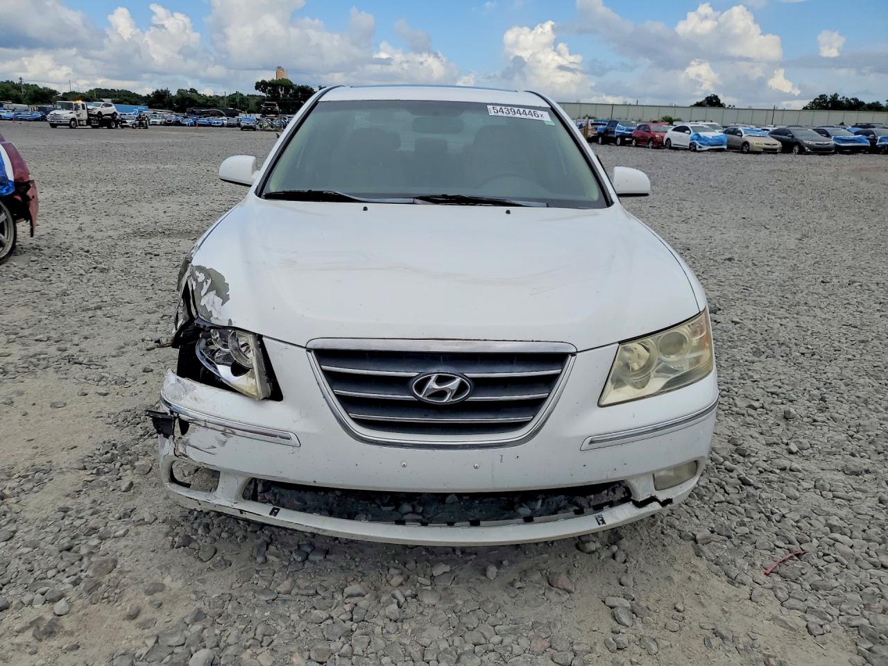 2009 Hyundai Sonata Limited White vin: 5NPEU46C29H430728