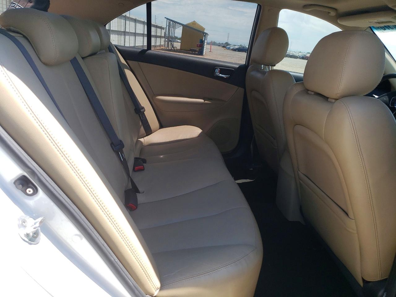 2009 Hyundai Sonata Limited White vin: 5NPEU46C39H494695