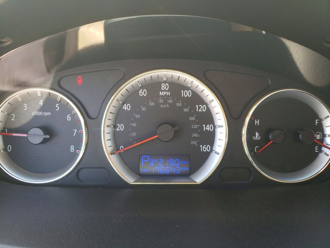 2009 Hyundai Sonata Limited White vin: 5NPEU46C39H494695
