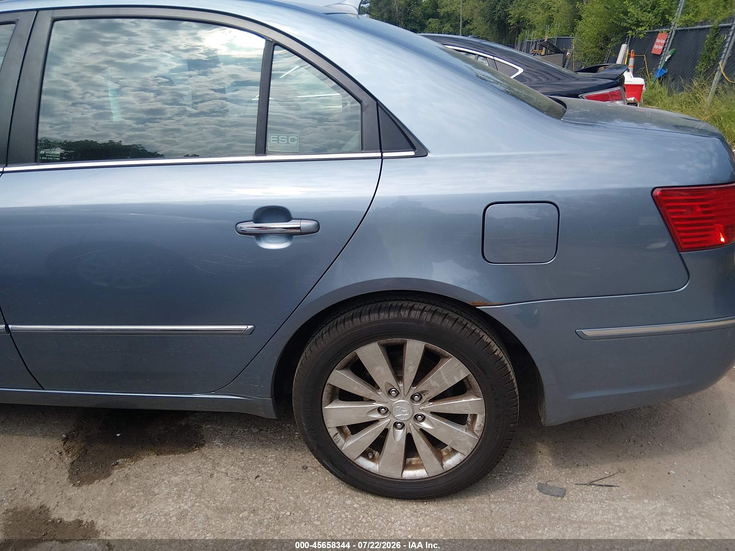 2009 Hyundai Sonata Limited Light Blue vin: 5NPEU46C59H447720