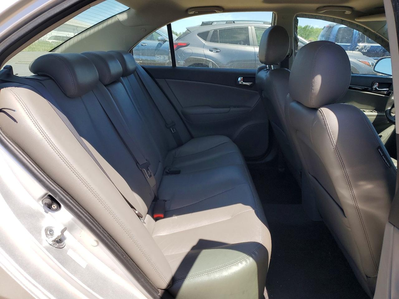 2009 Hyundai Sonata Limited Серебряный vin: 5NPEU46C79H411351