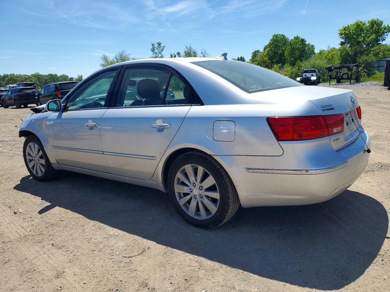2009 Hyundai Sonata Limited Серебряный vin: 5NPEU46C79H411351