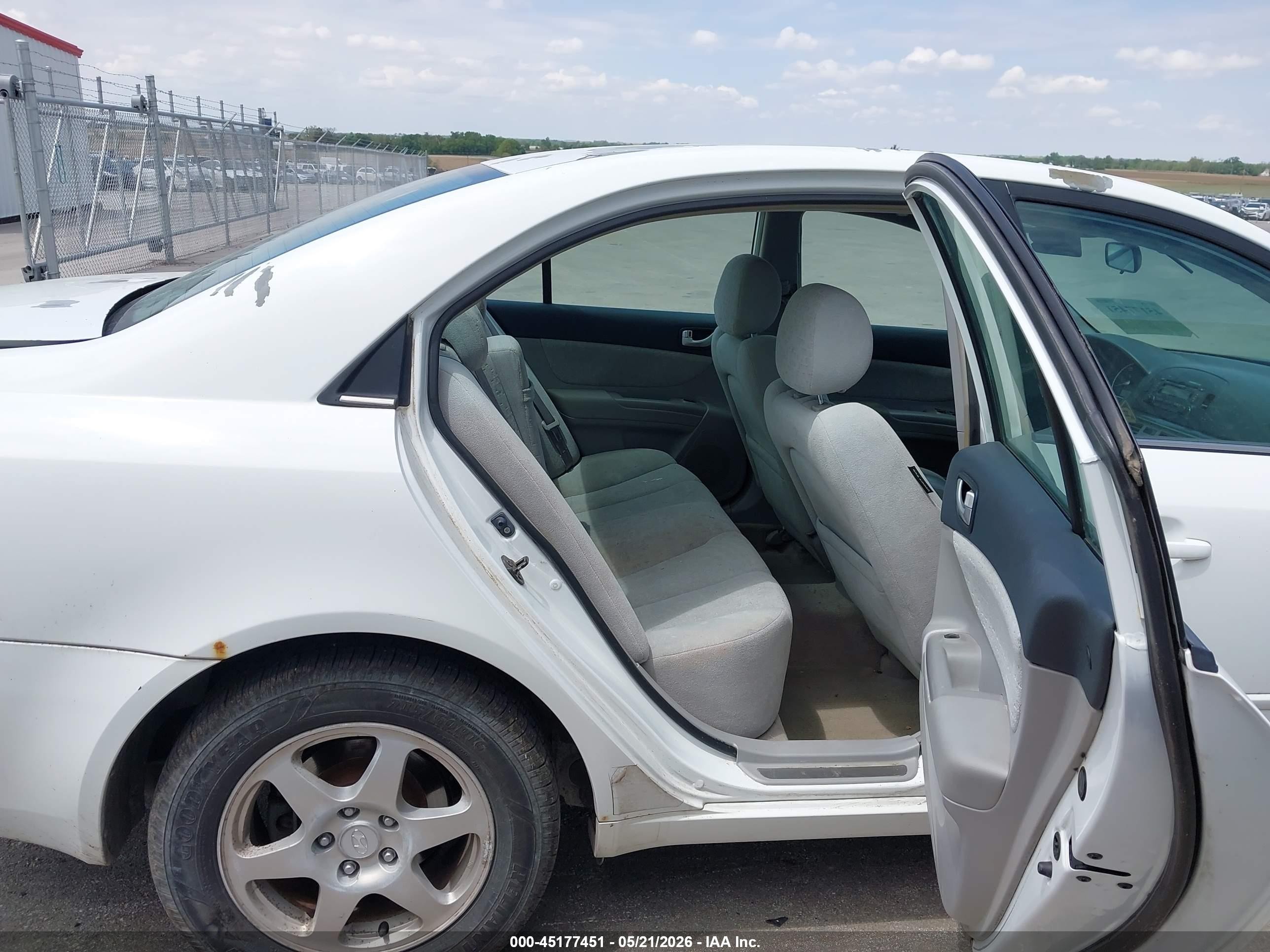 2006 Hyundai Sonata Gls V6/lx V6 Белый vin: 5NPEU46F06H102083