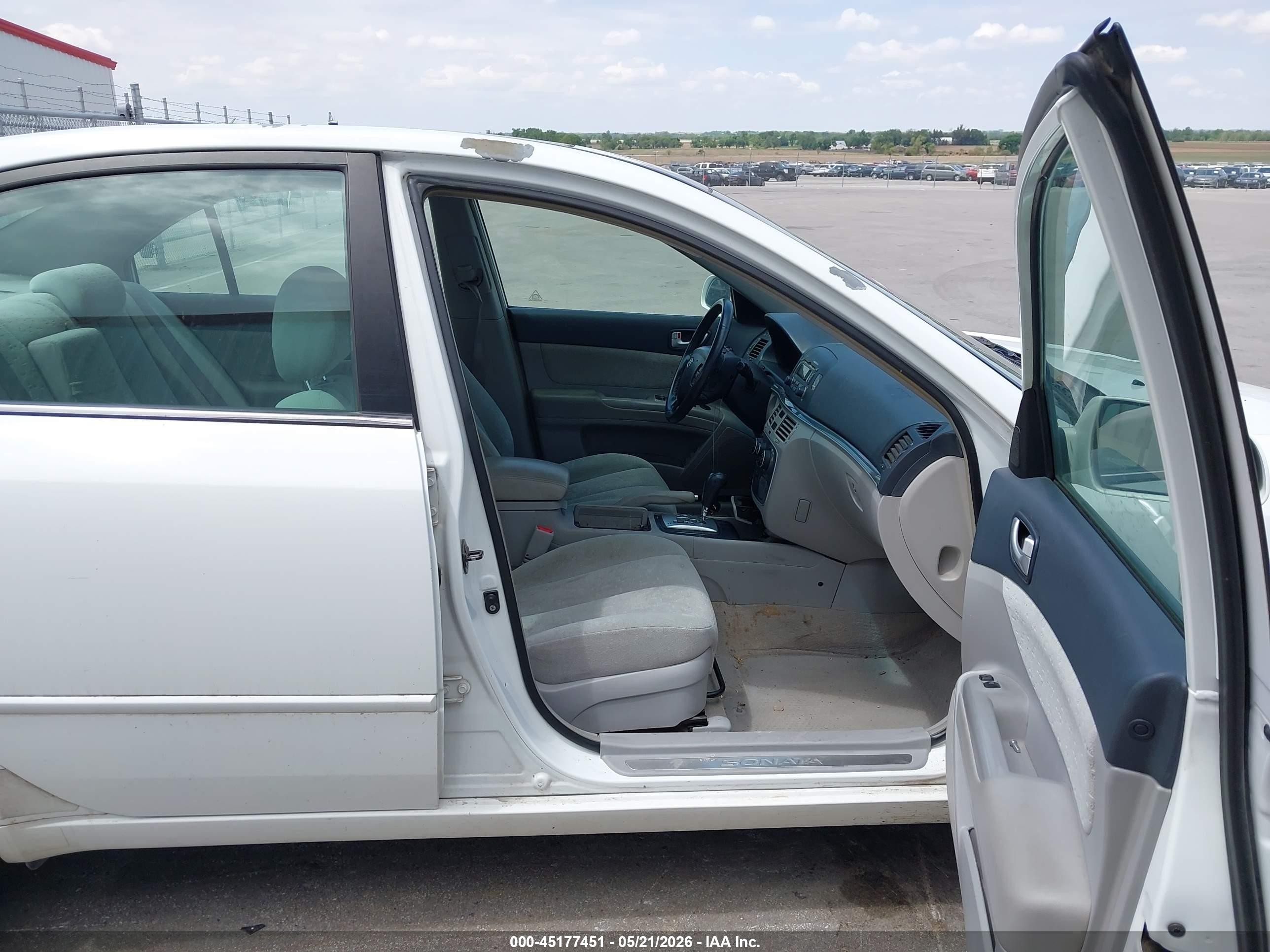 2006 Hyundai Sonata Gls V6/lx V6 Белый vin: 5NPEU46F06H102083