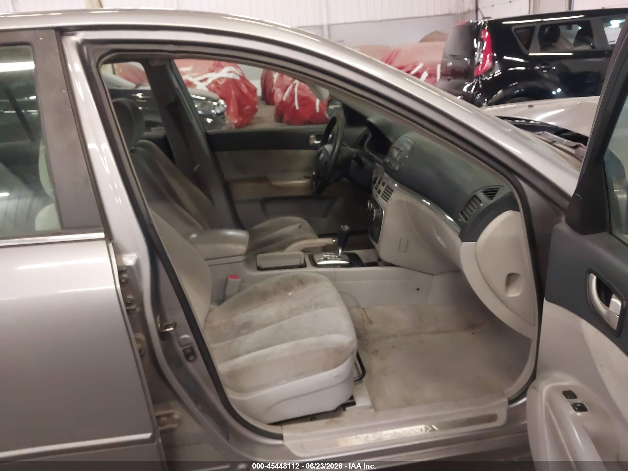 2006 Hyundai Sonata Gls V6/lx V6 Silver vin: 5NPEU46F06H150540