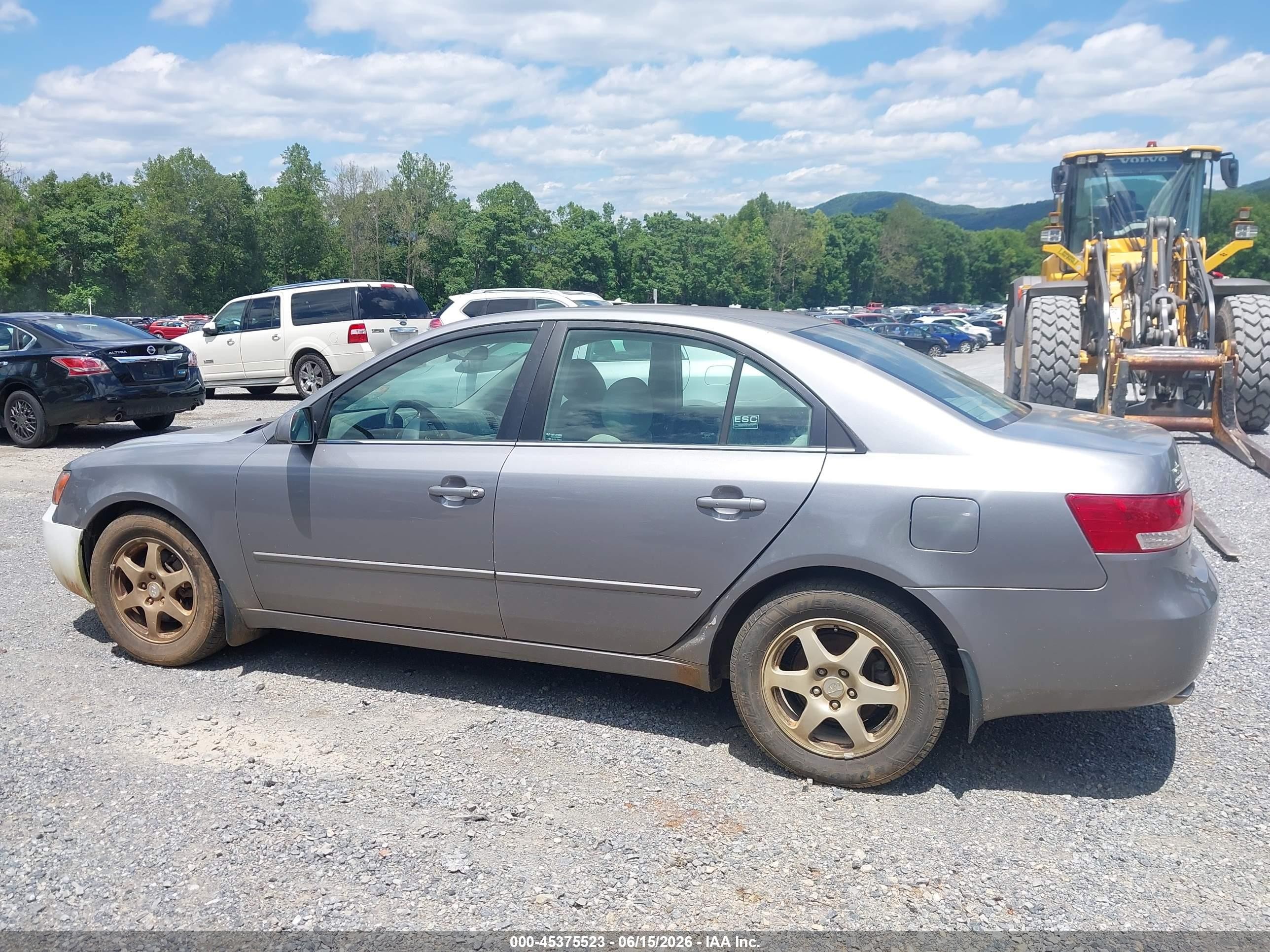2006 Hyundai Sonata Gls V6/lx V6 Silver vin: 5NPEU46F06H152580