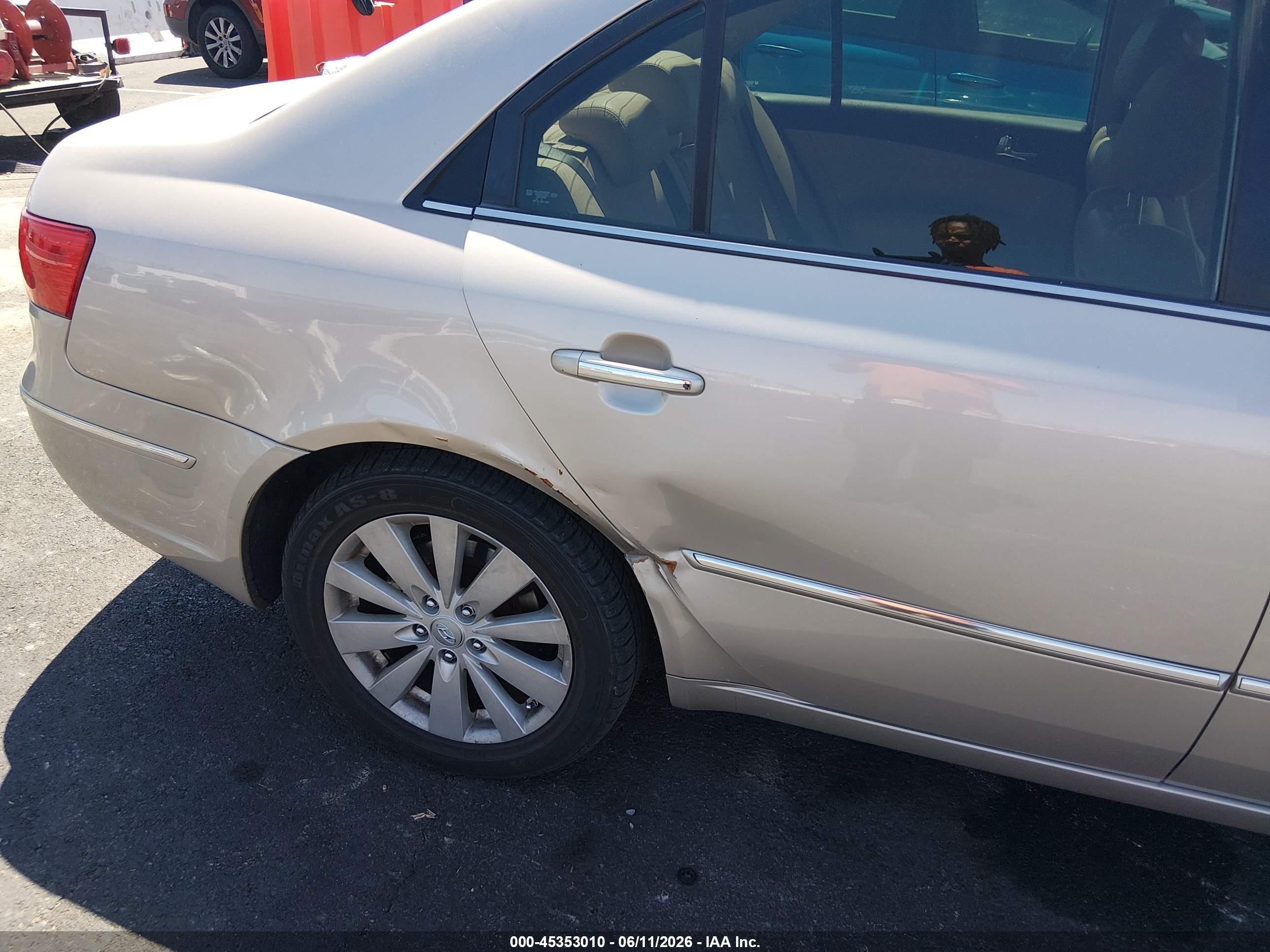 2009 Hyundai Sonata Limited V6 Tan vin: 5NPEU46F09H468565