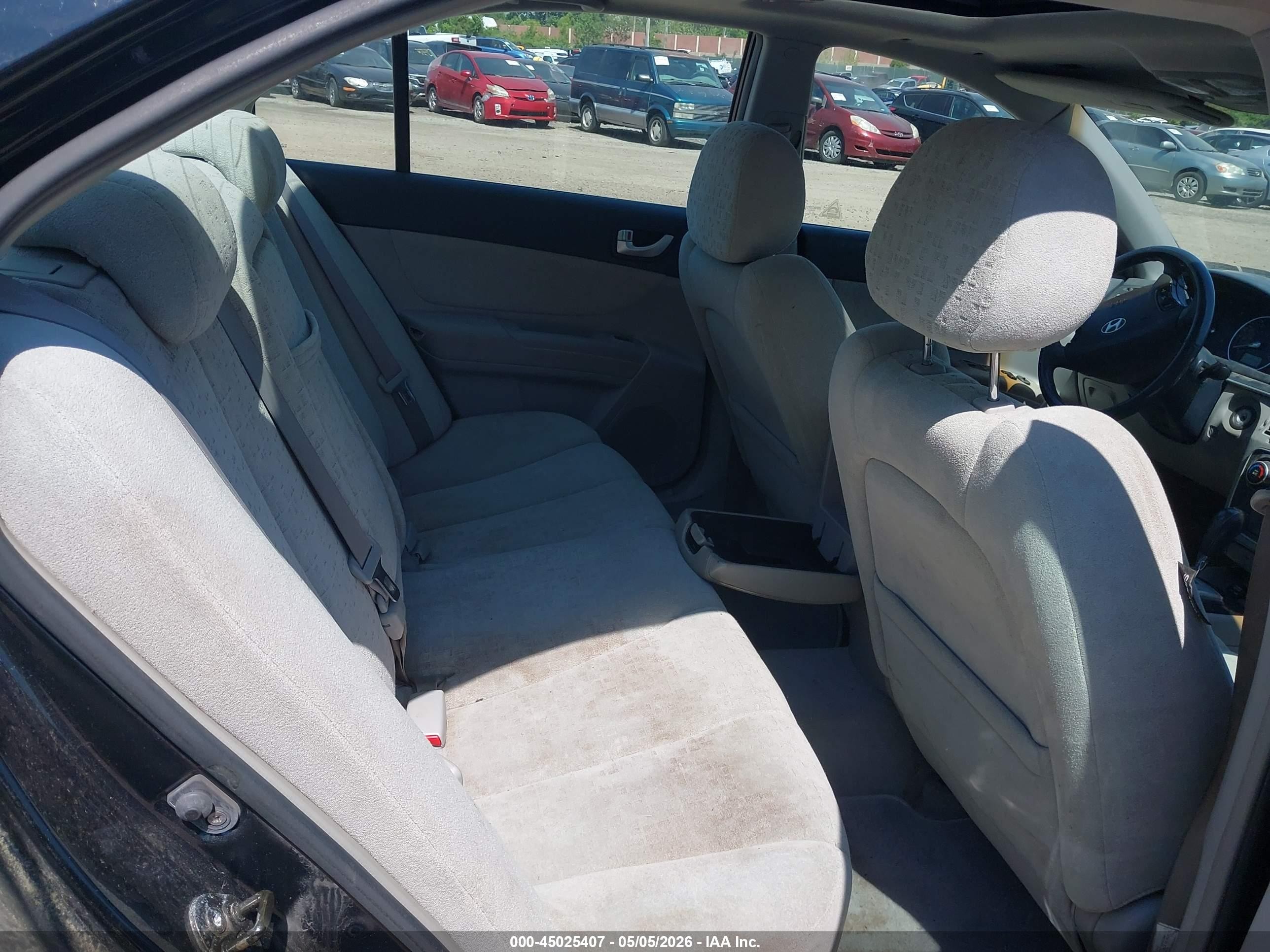 2006 Hyundai Sonata   Black vin: 5NPEU46F16H053122
