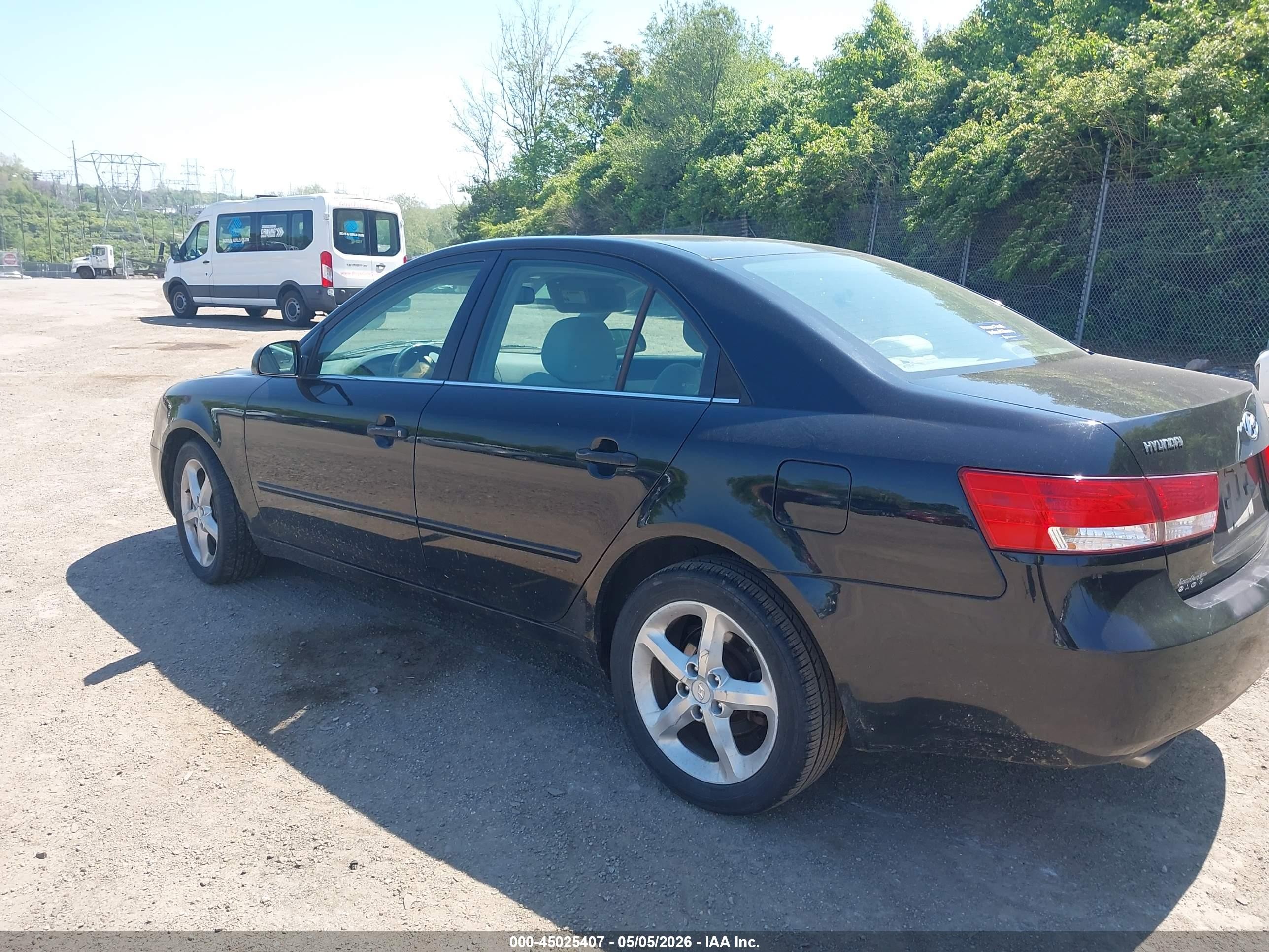 2006 Hyundai Sonata   Black vin: 5NPEU46F16H053122
