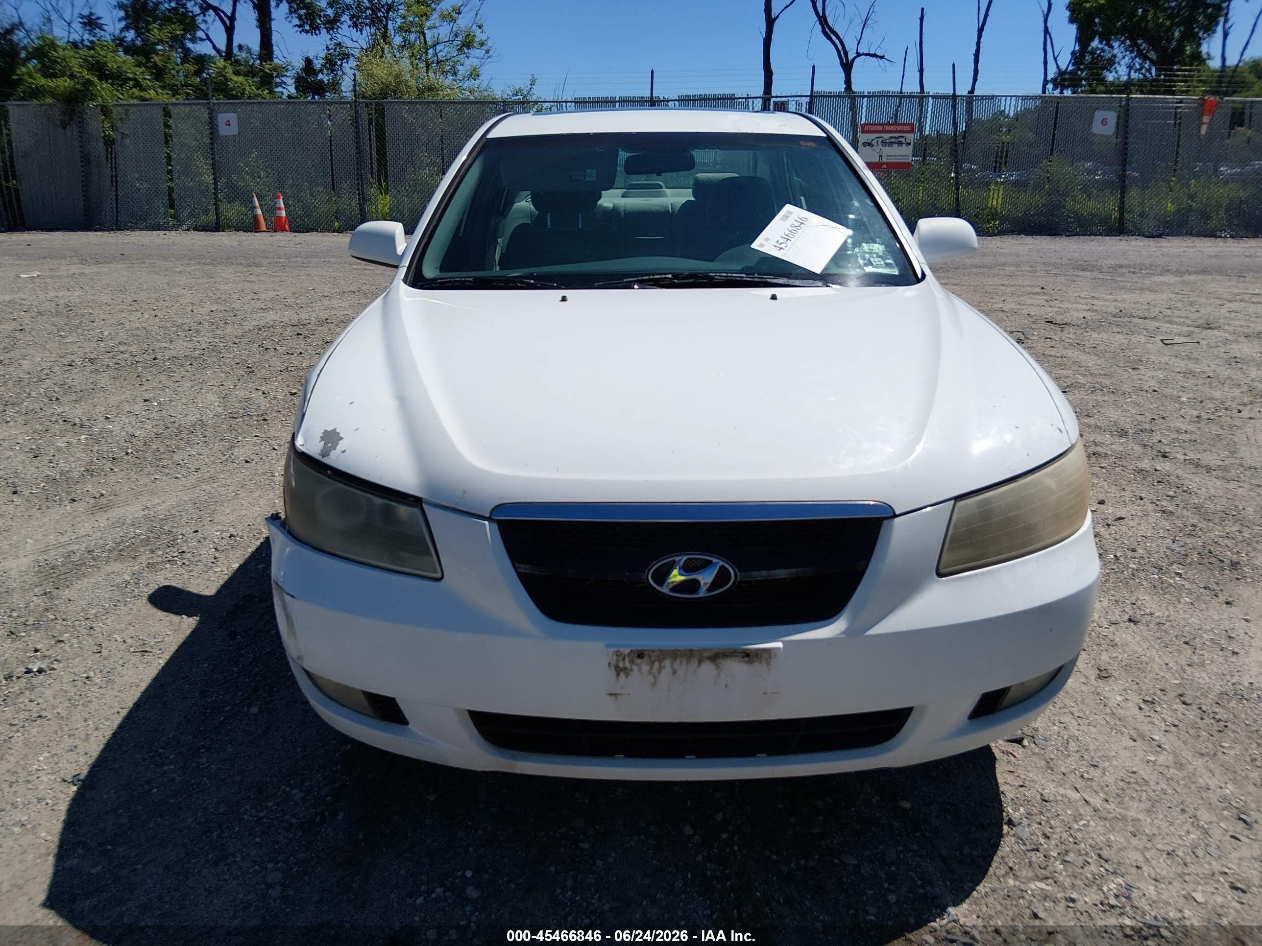 2006 Hyundai Sonata Gls V6/lx V6 White vin: 5NPEU46F16H080353